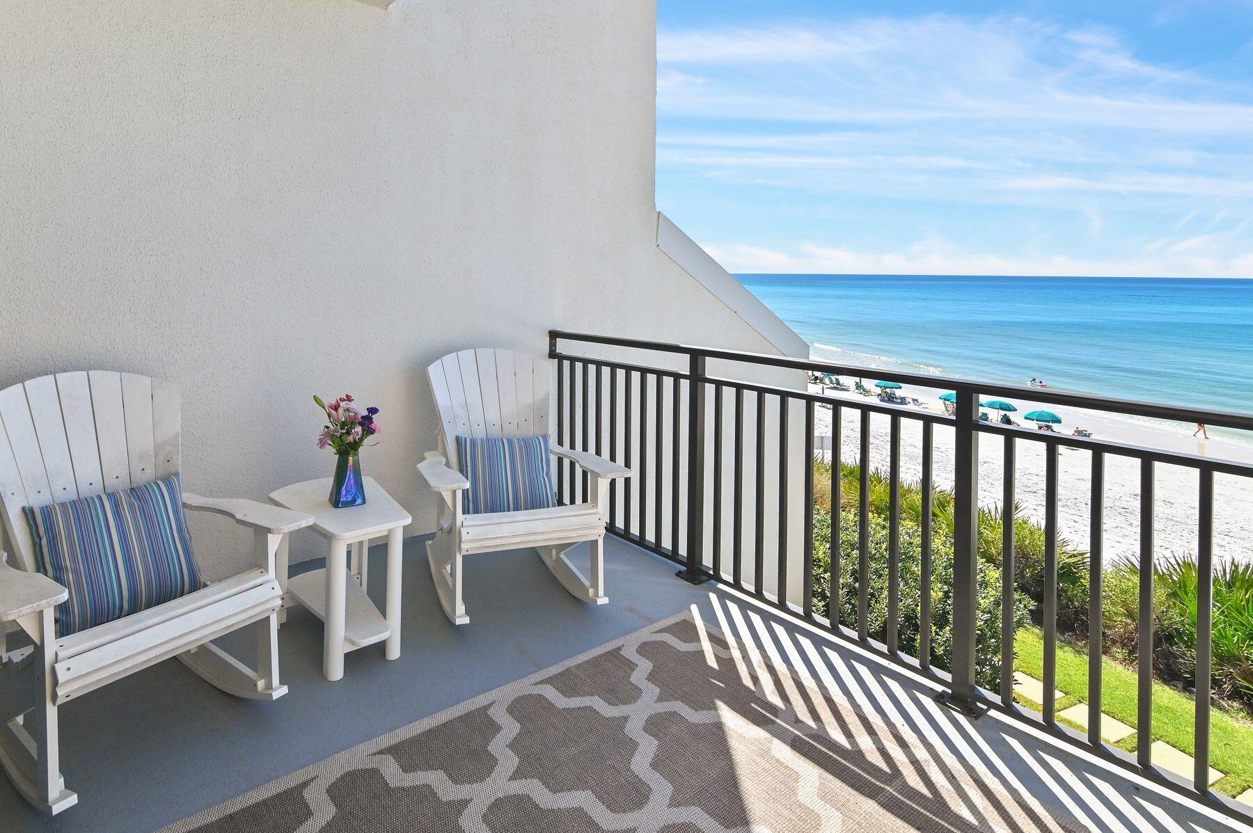 3722 E Co HWY 30A 6, 6