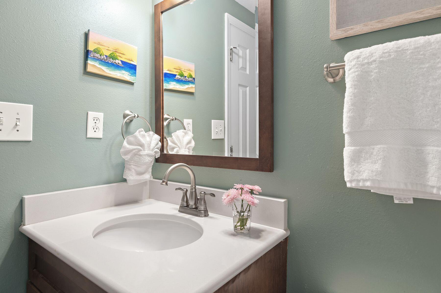 3722 E Co HWY 30A 6, 6