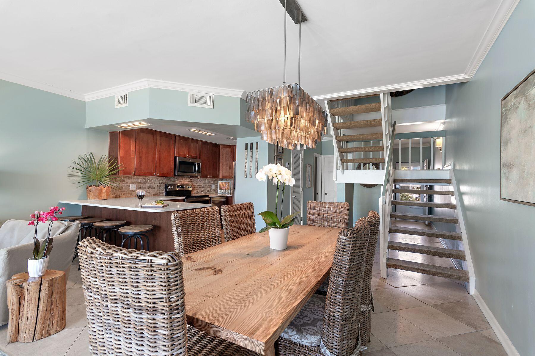 3722 E Co HWY 30A 6, 6