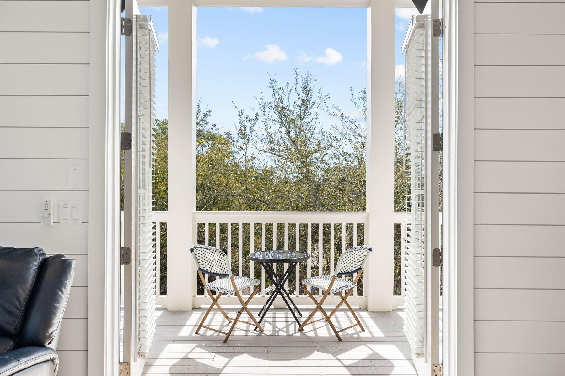 42 Grande Pointe Circle