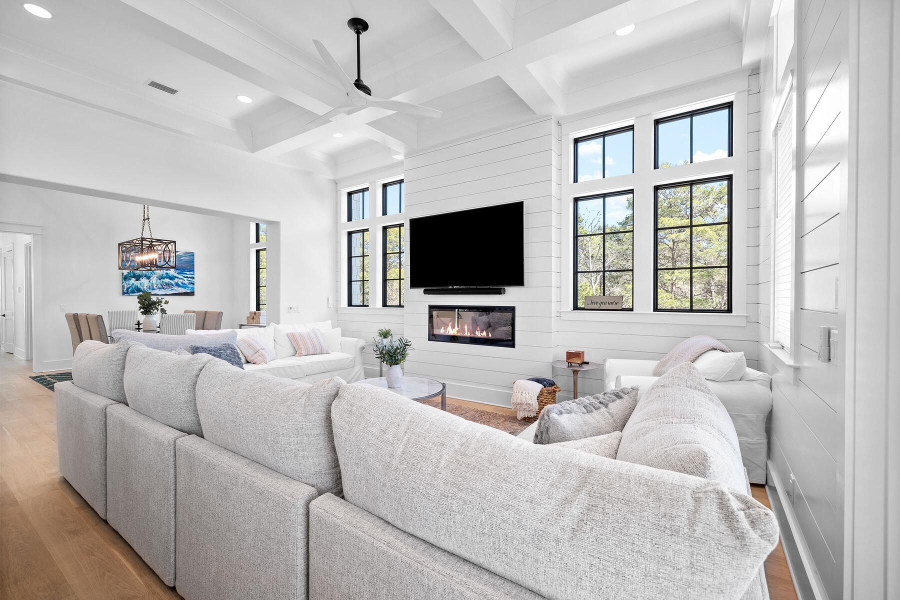 42 Grande Pointe Circle