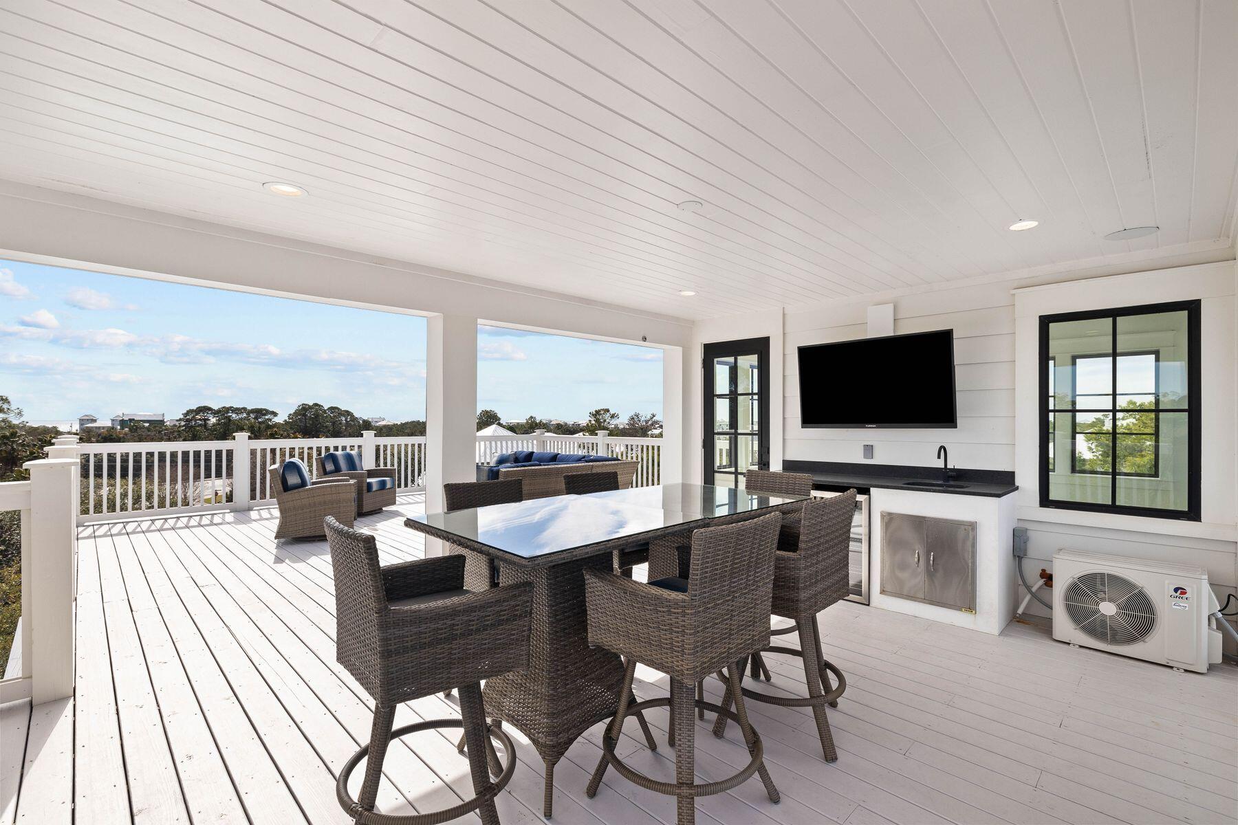 42 Grande Pointe Circle