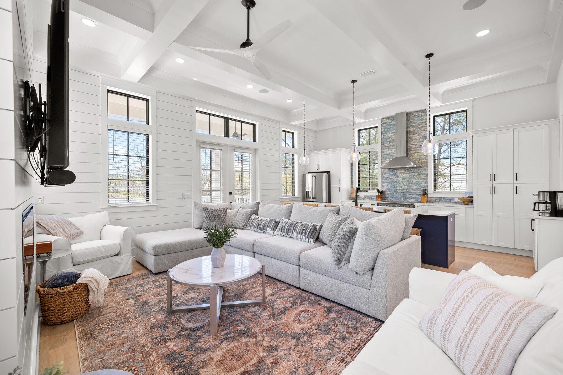 42 Grande Pointe Circle