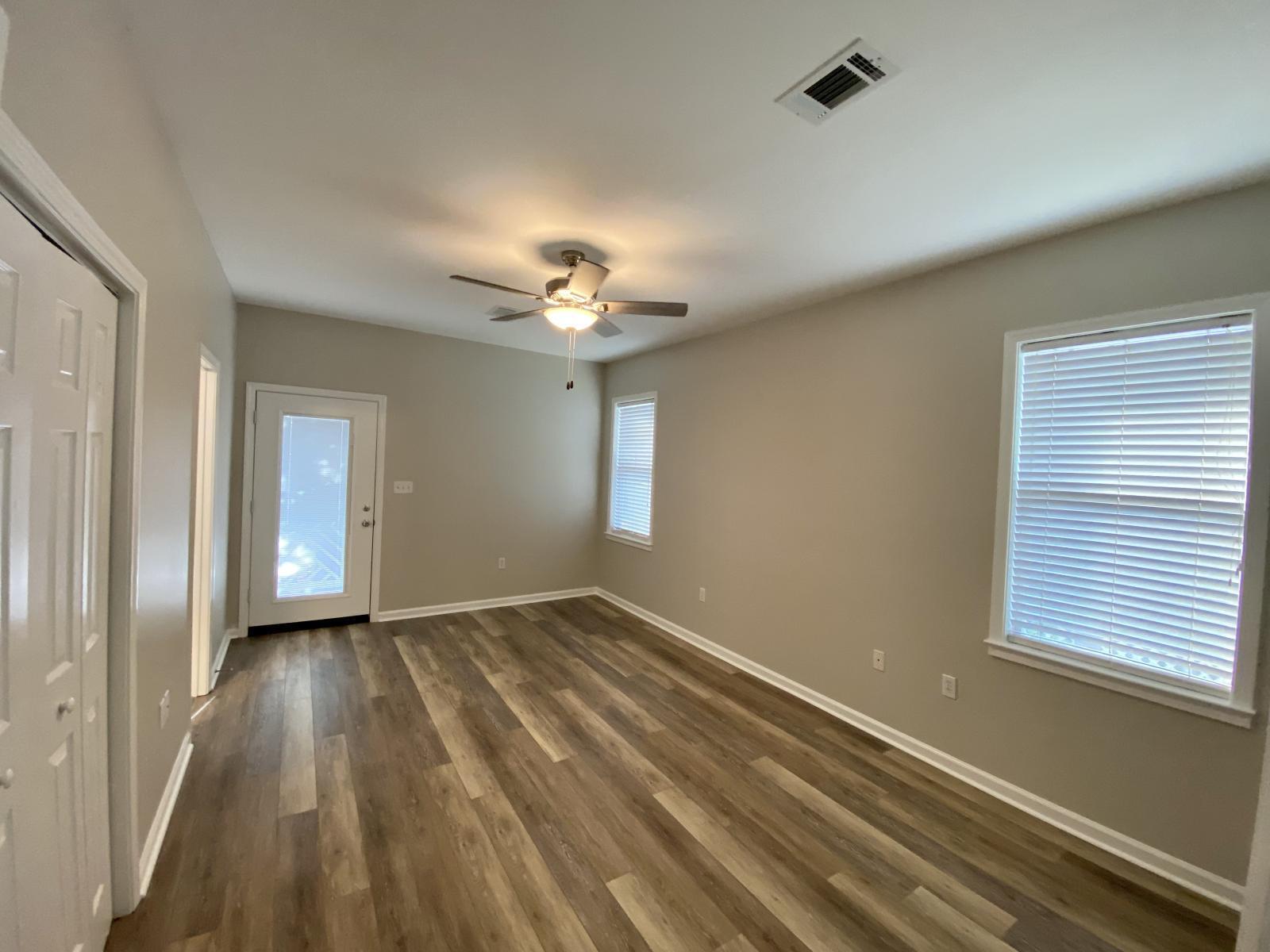 1544 N County Hwy 393