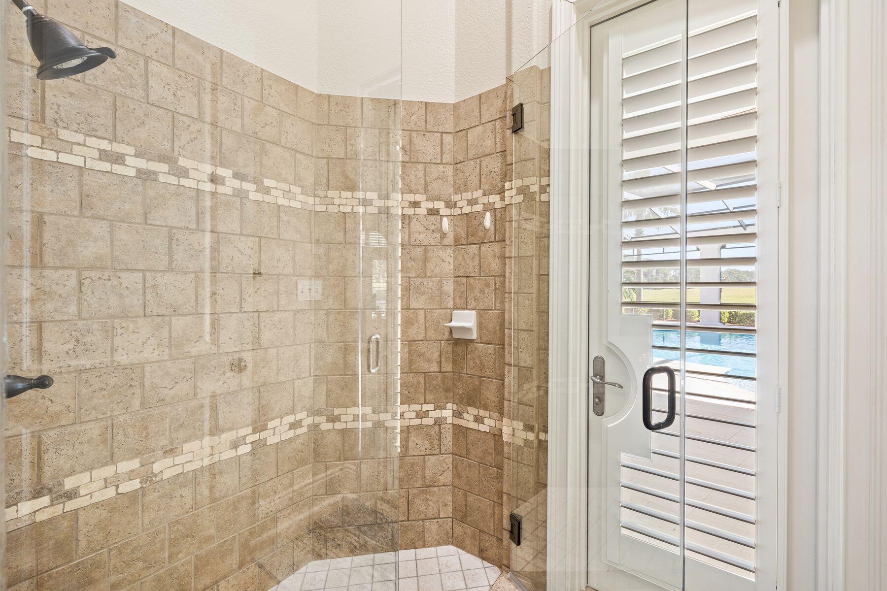 2987 Bay Villas Court