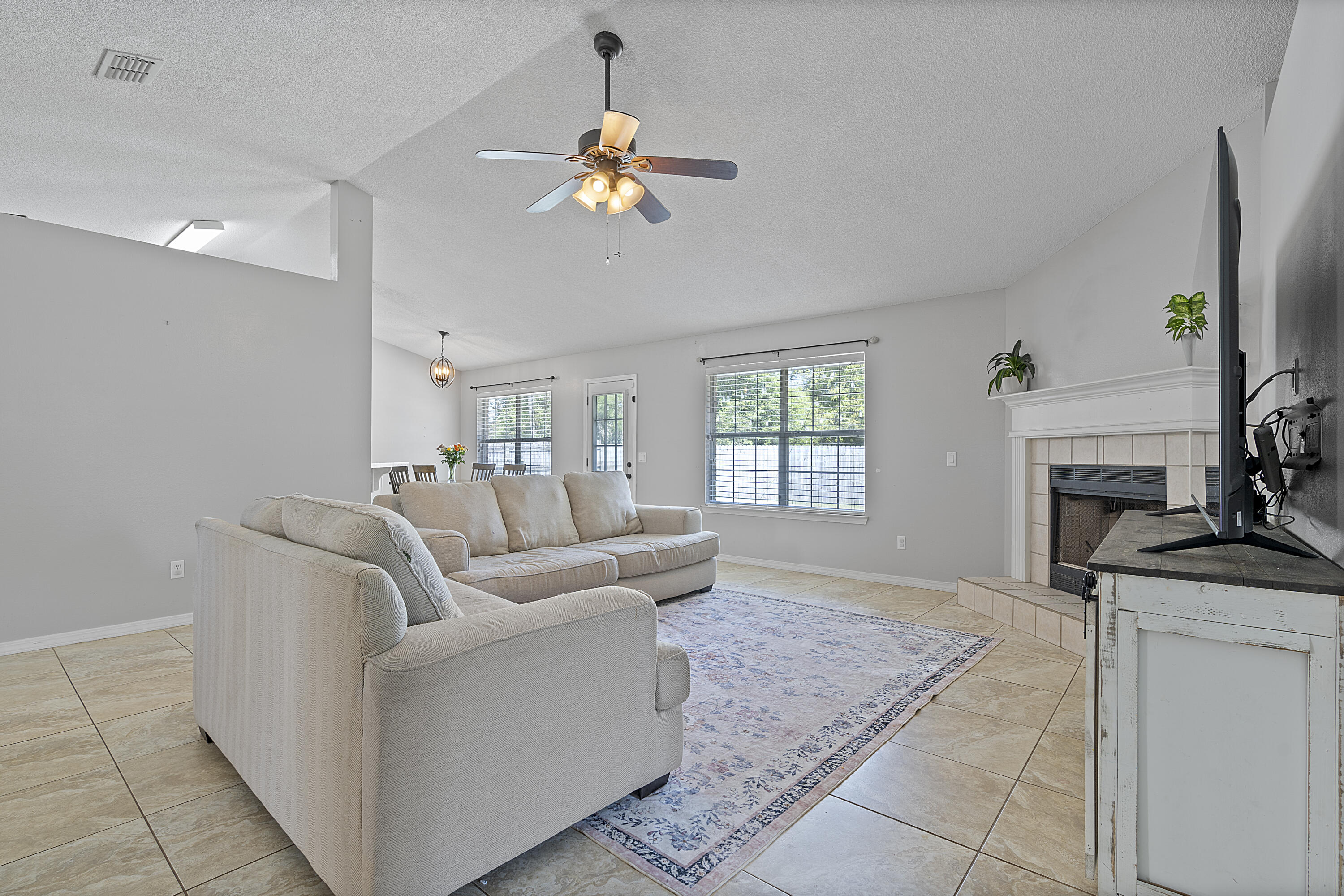 2087 Alfred Boulevard