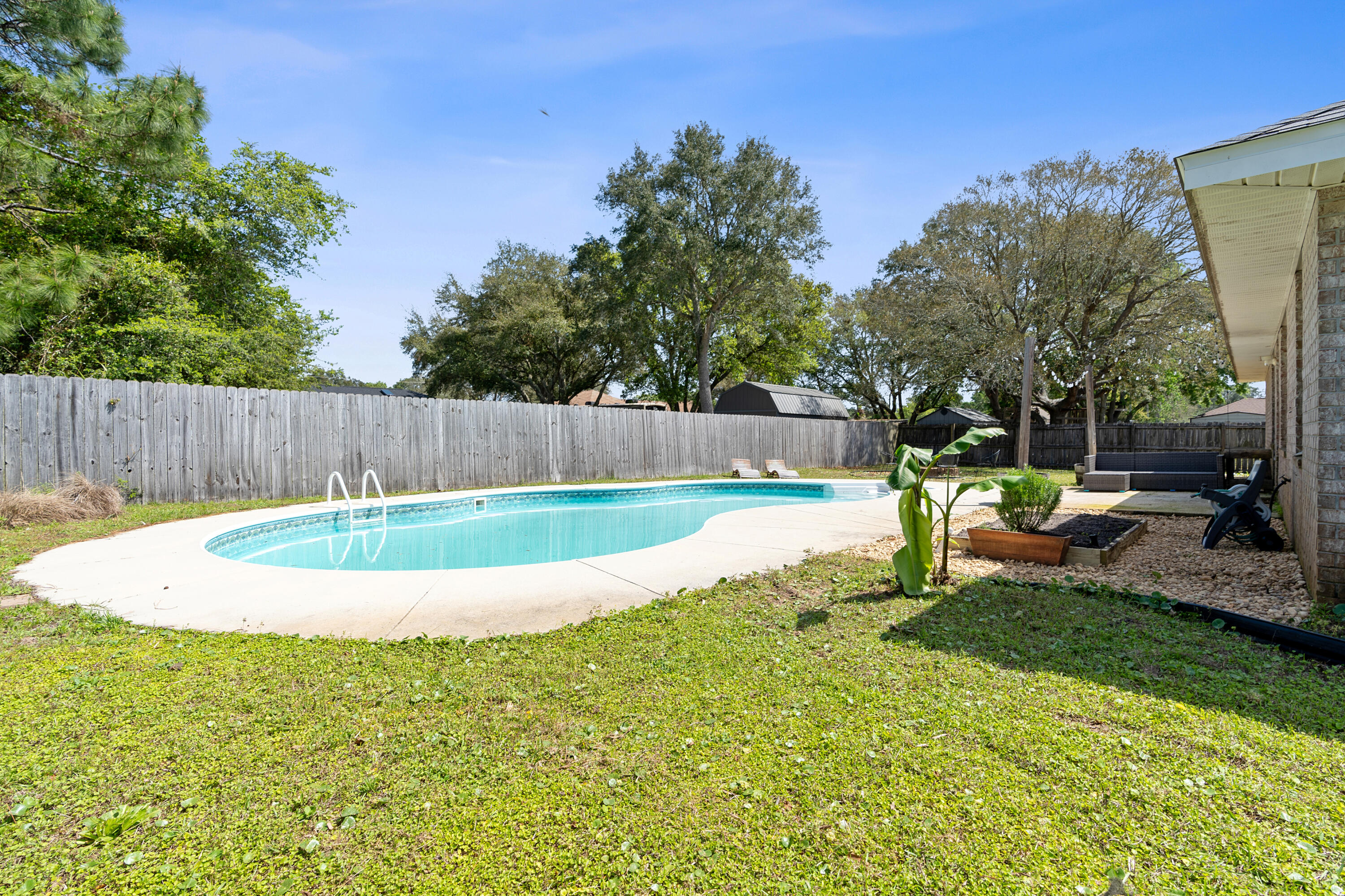 2087 Alfred Boulevard