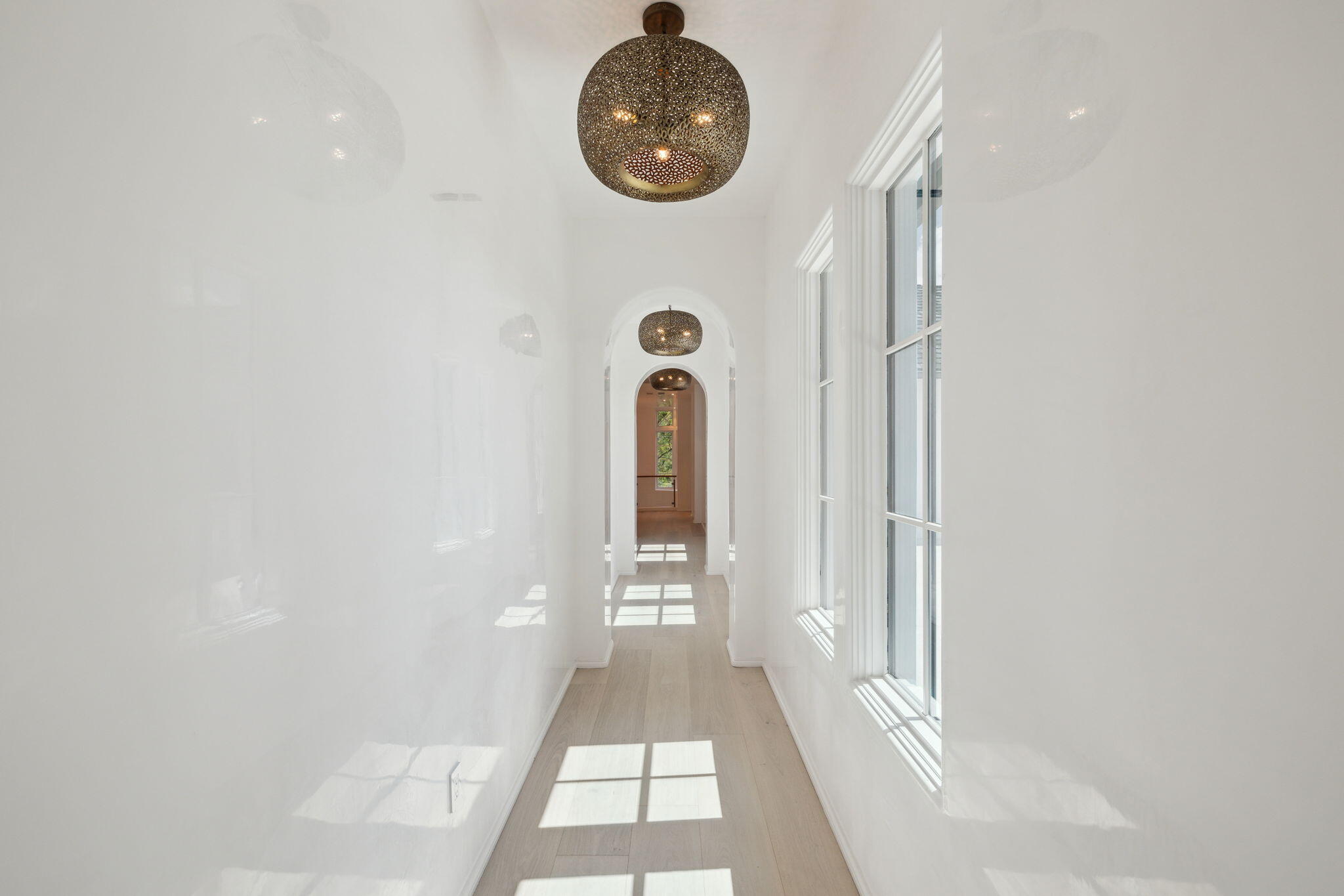 22 E Bermuda Drive