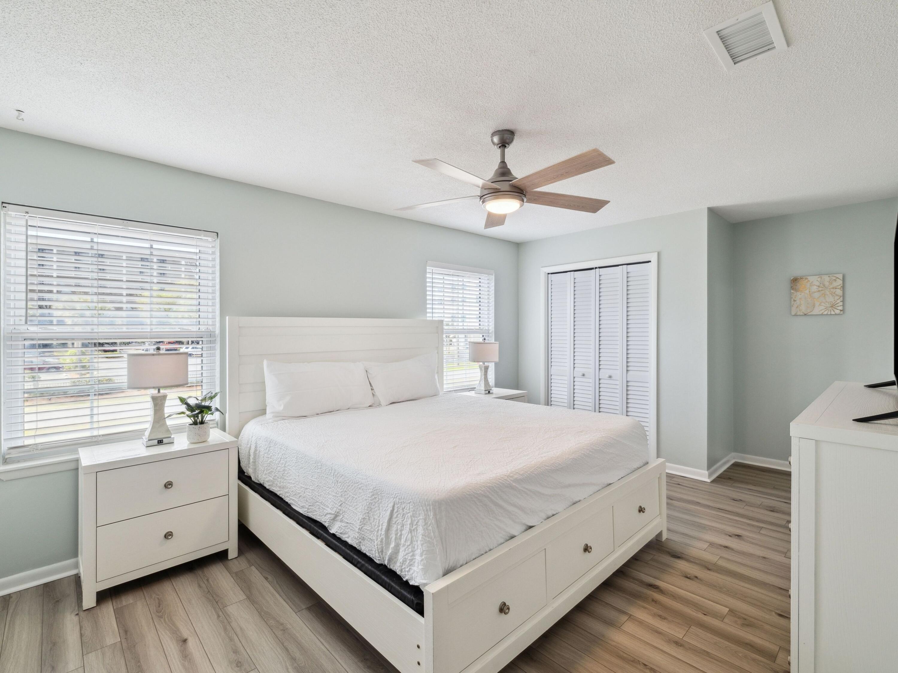 356 Billfish Avenue, 4