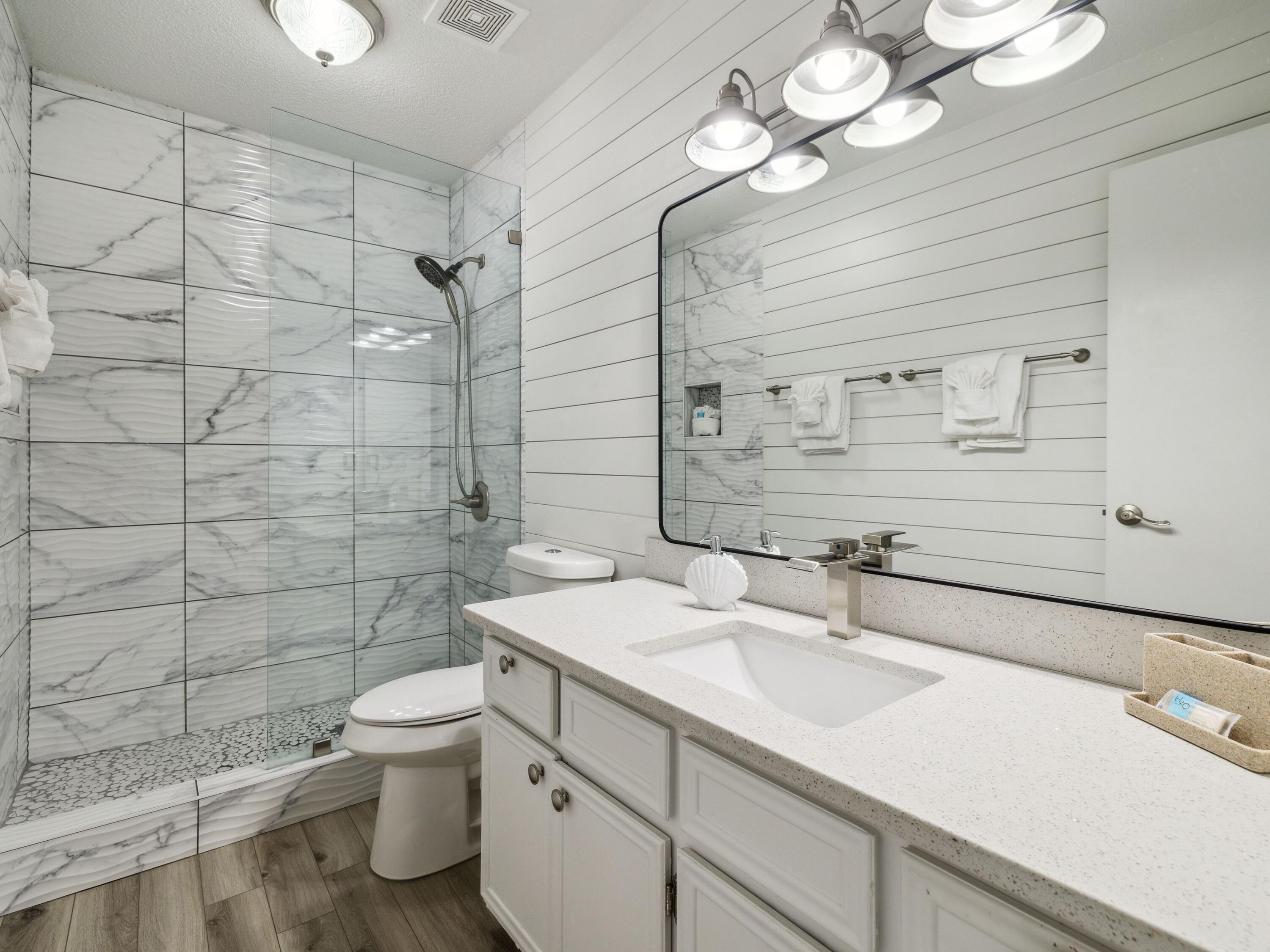 356 Billfish Avenue, 4