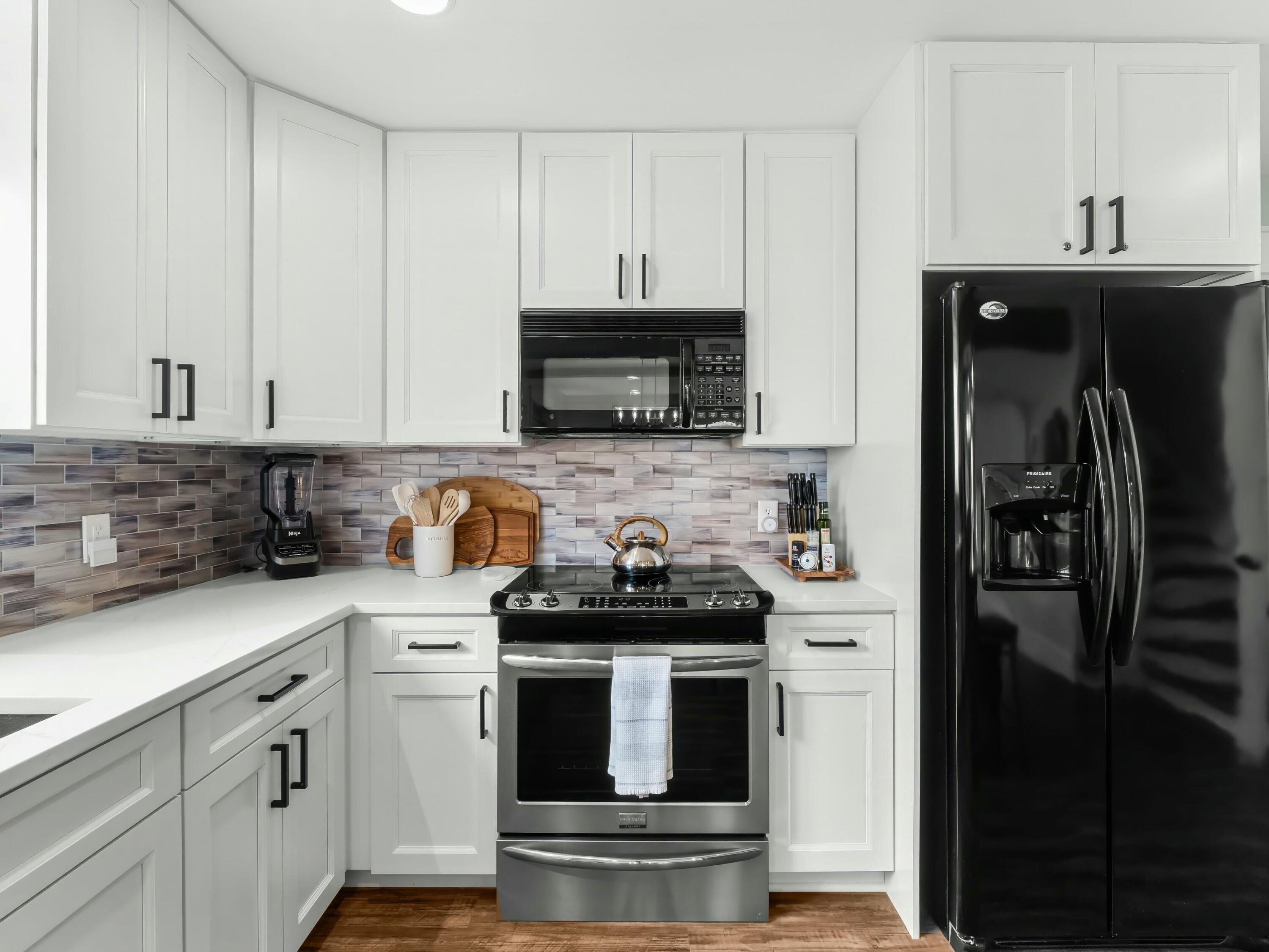 229 Blue Mountain Road, 103