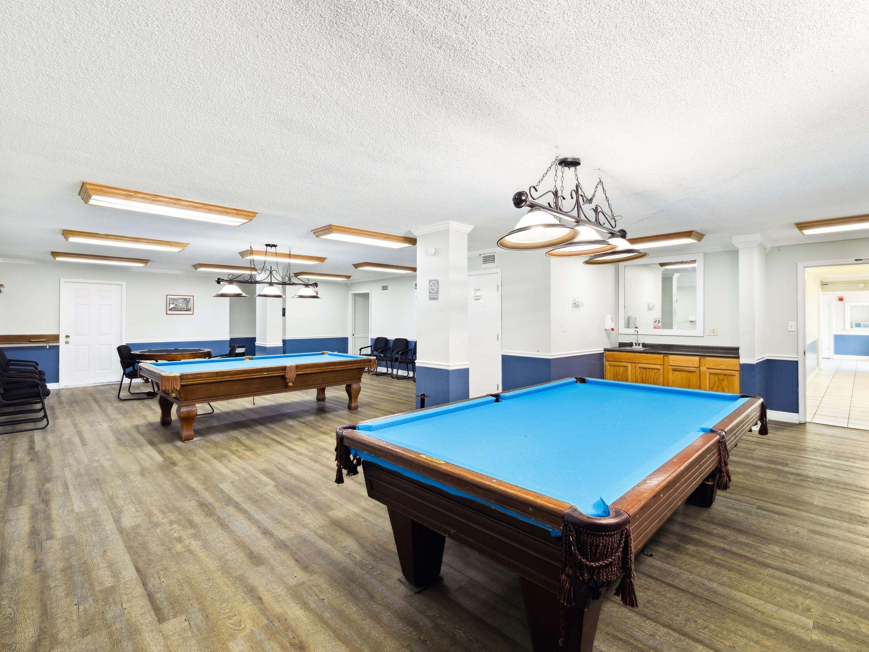 5801 Thomas Drive, 415