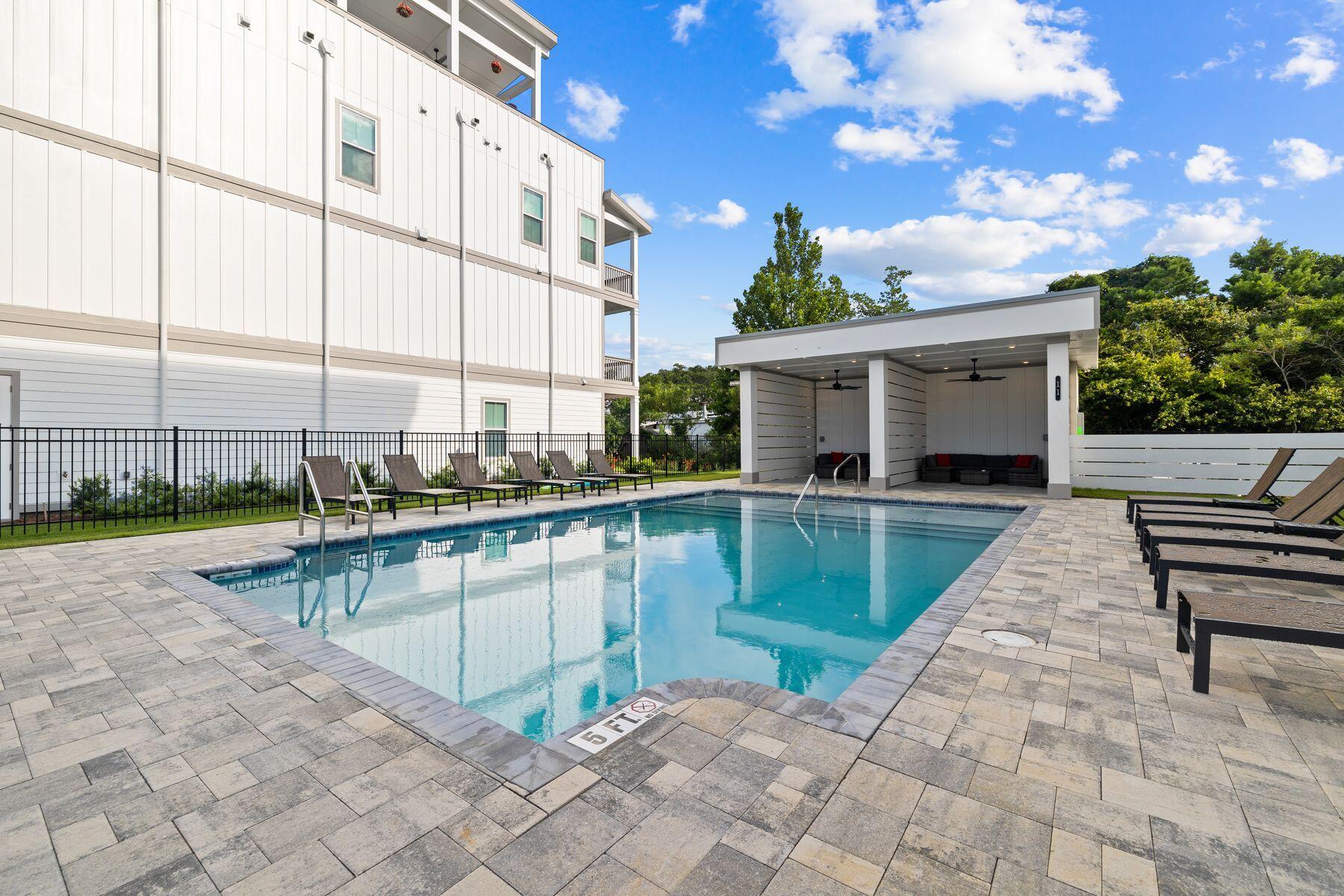 19 W Majestic Palm Drive