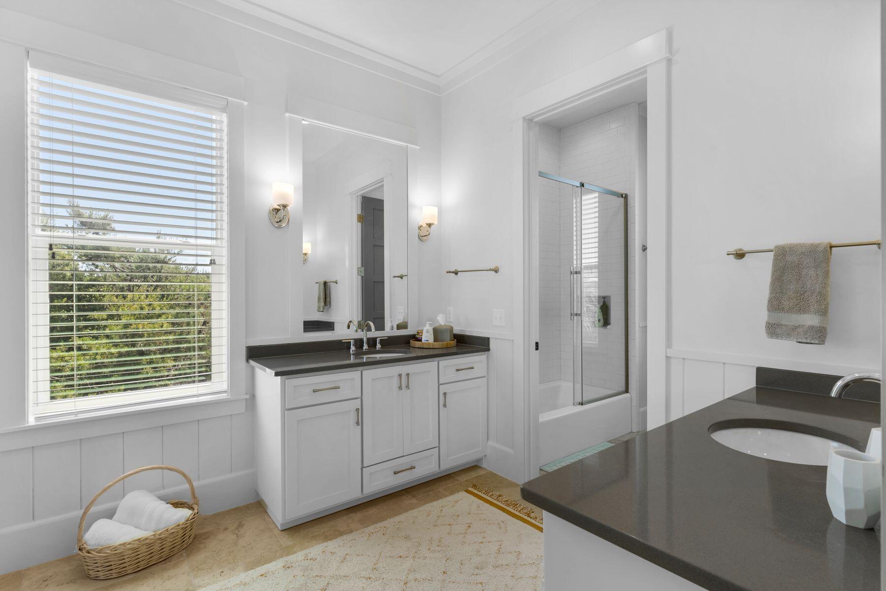 94 Walton Buena Vista Drive