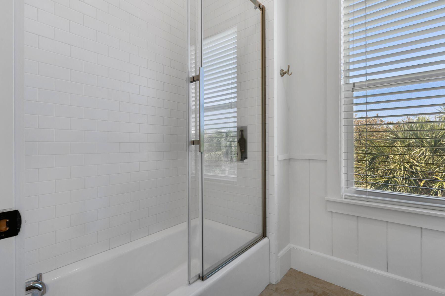 94 Walton Buena Vista Drive