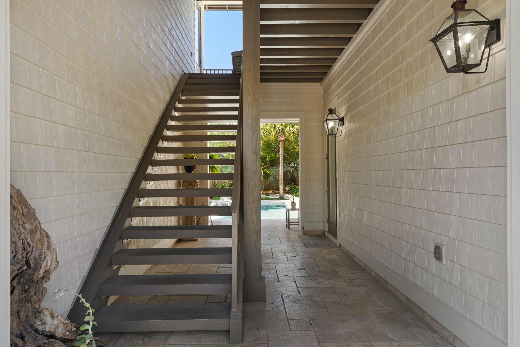 94 Walton Buena Vista Drive