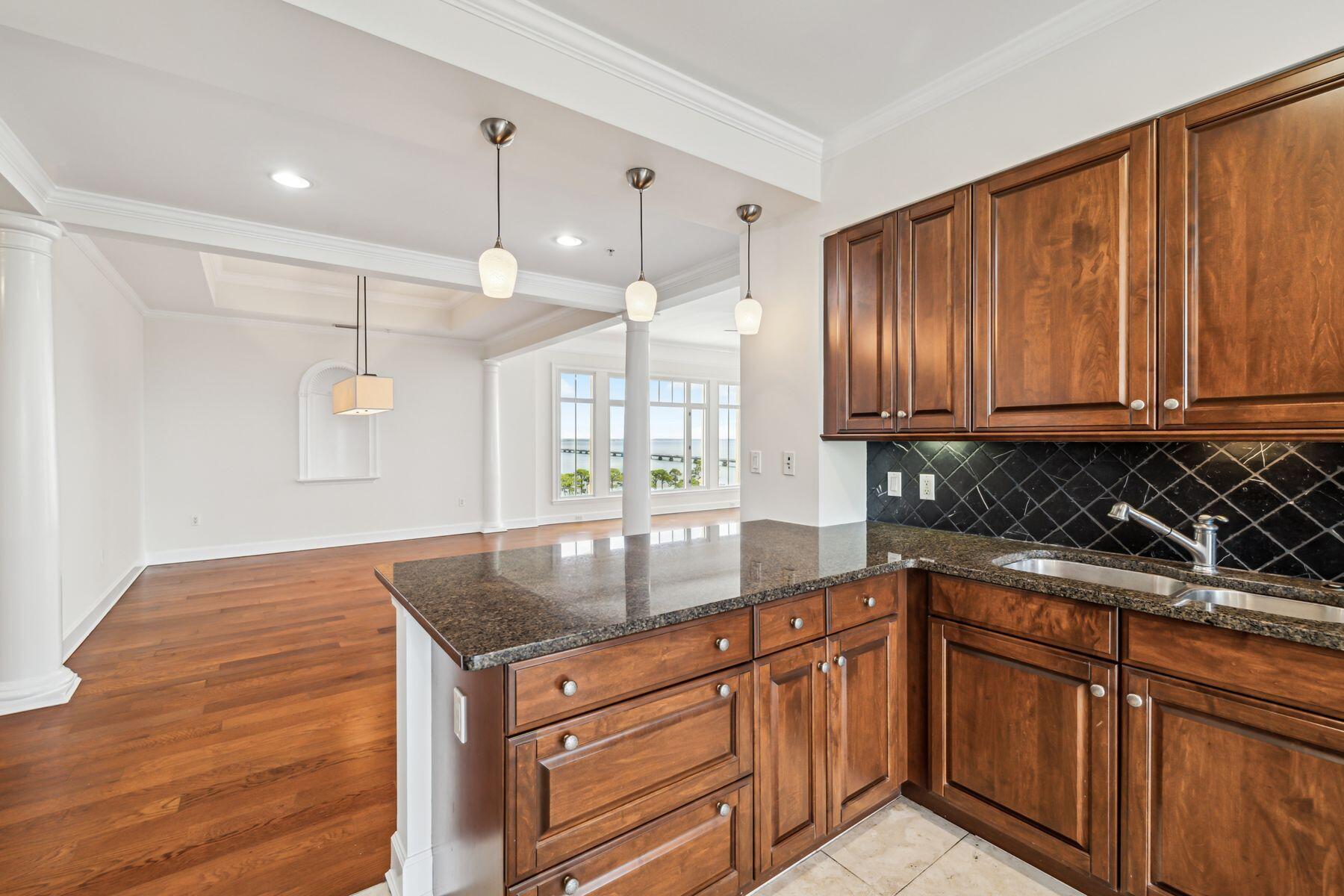 408 Kelly Plantation Drive, 910