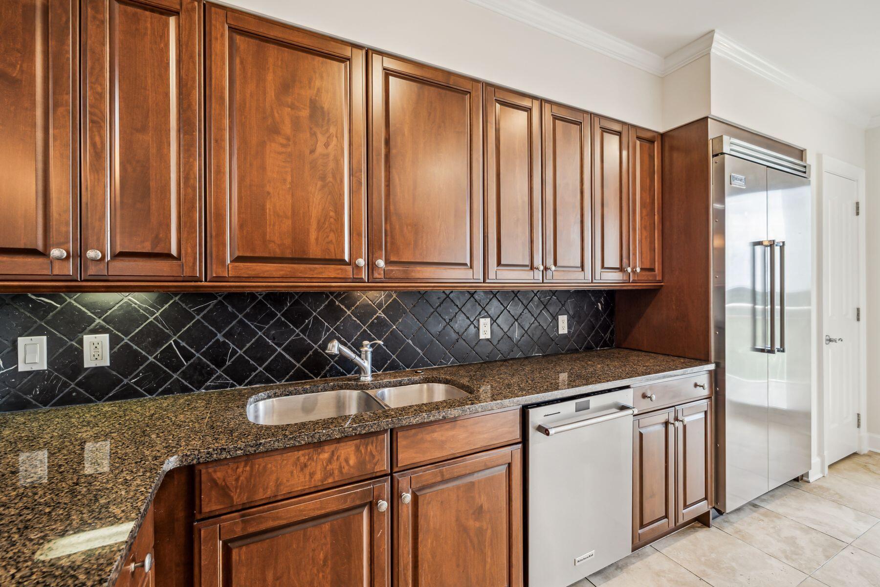 408 Kelly Plantation Drive, 910