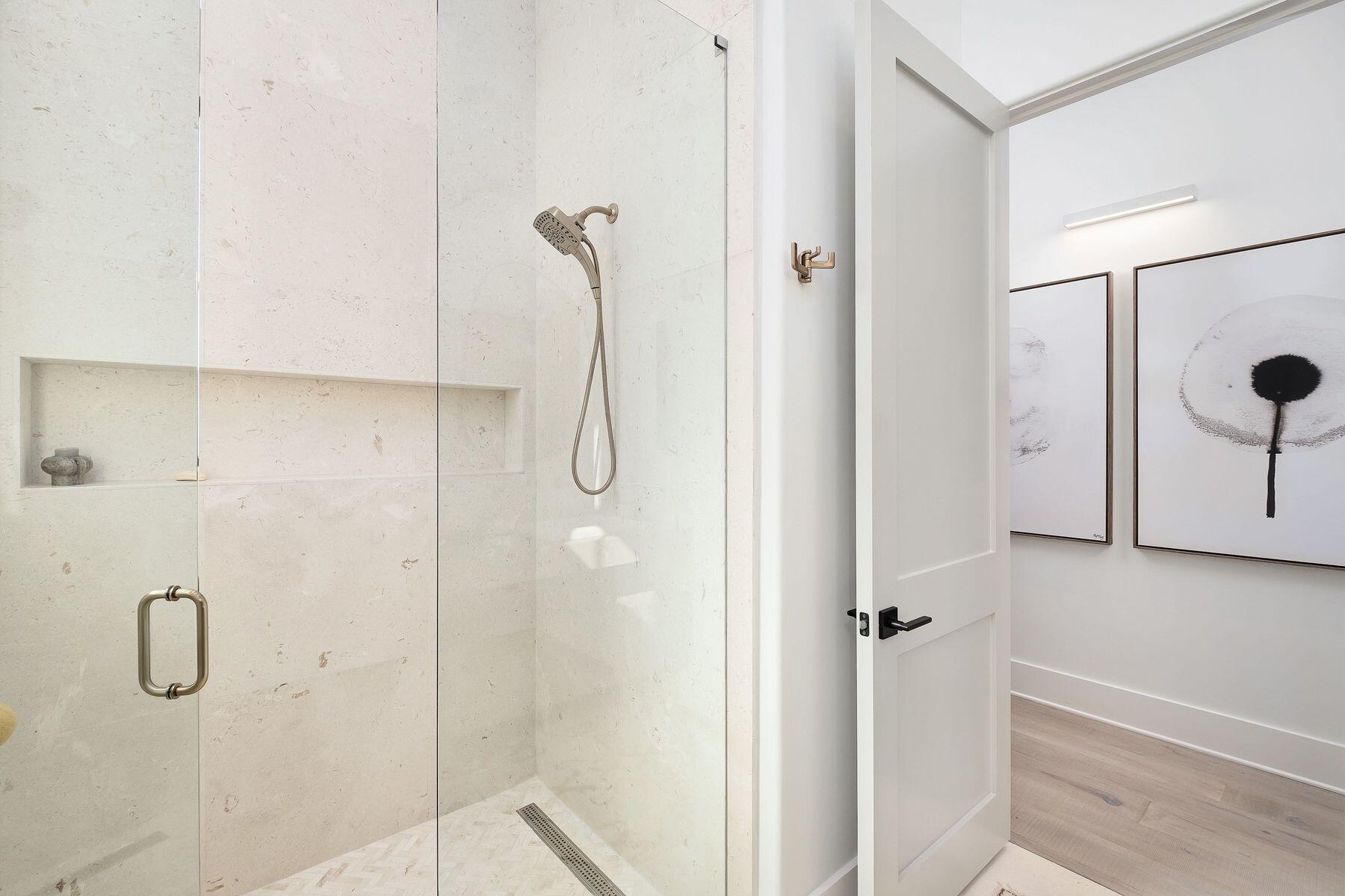 36 Grande Pointe Circle