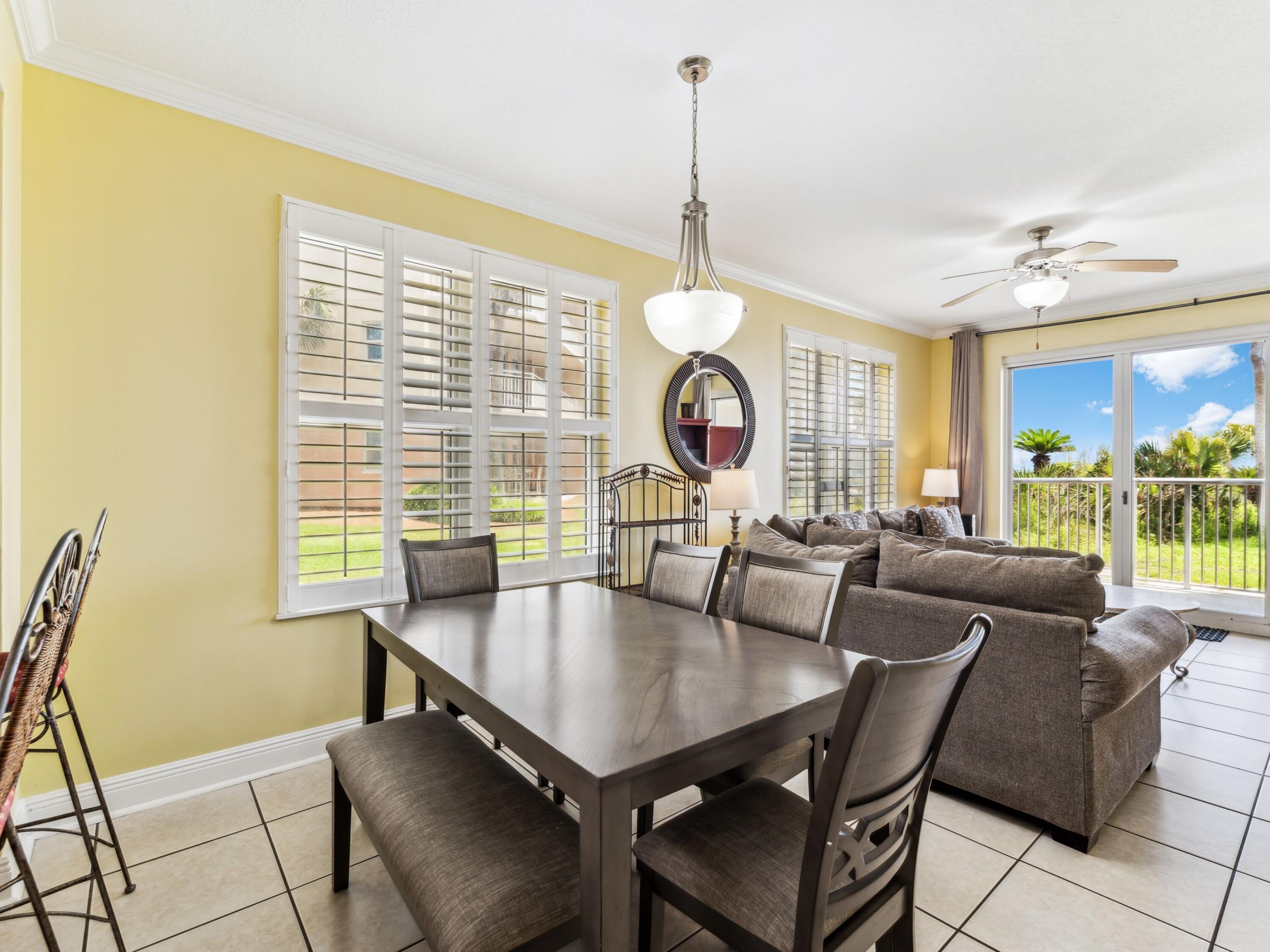 1111 Santa Rosa Boulevard, 101