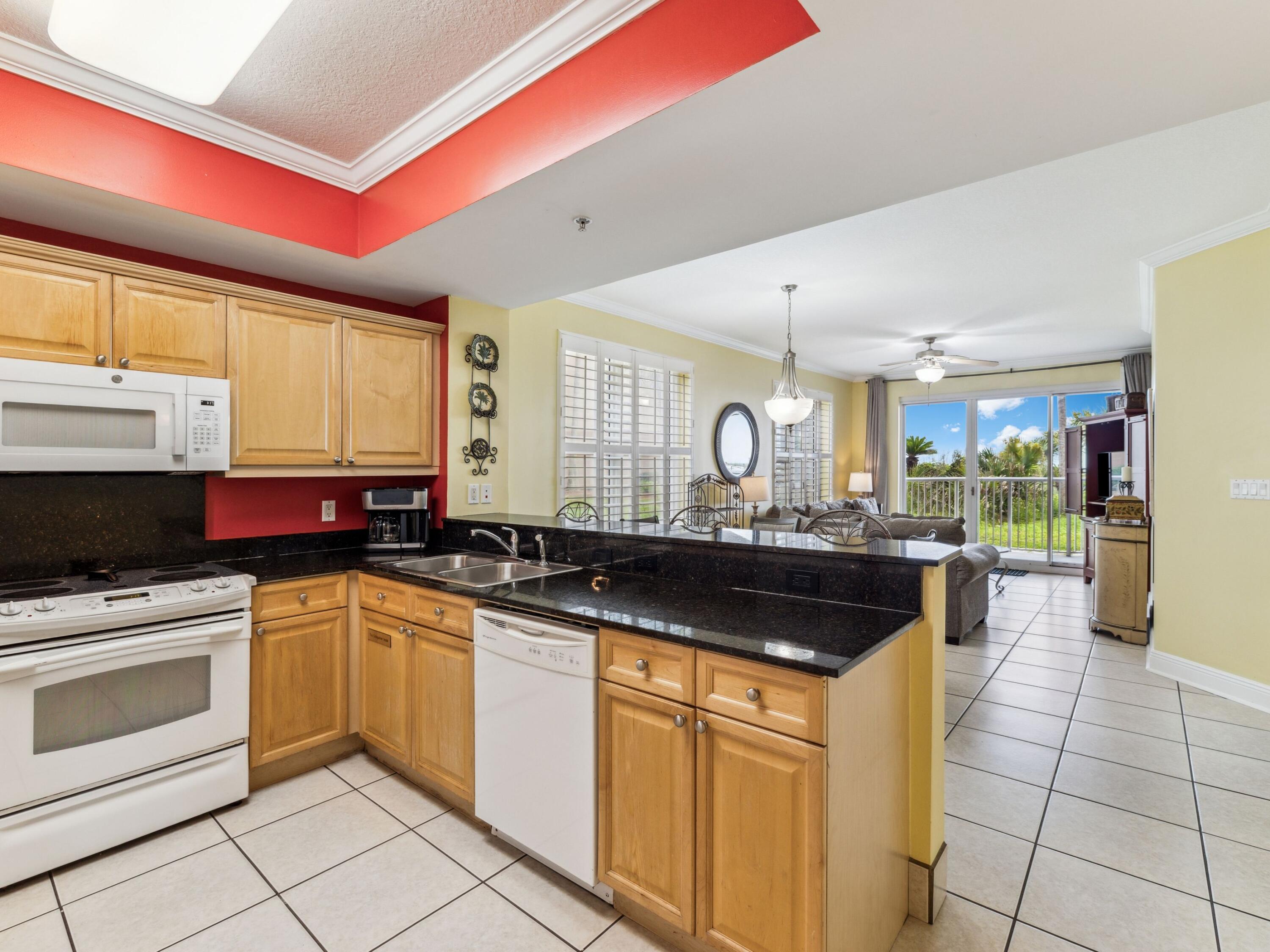 1111 Santa Rosa Boulevard, 101