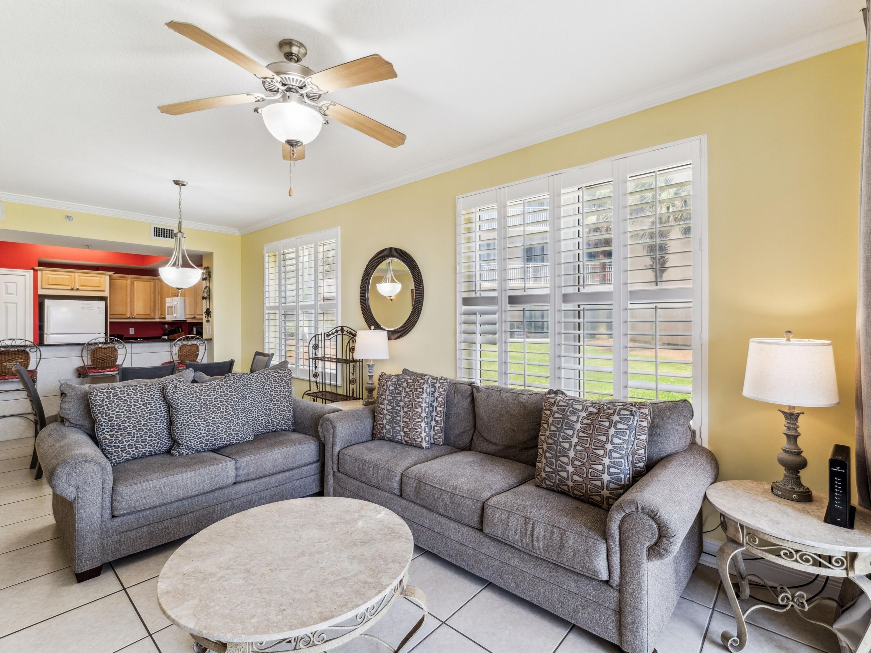 1111 Santa Rosa Boulevard, 101