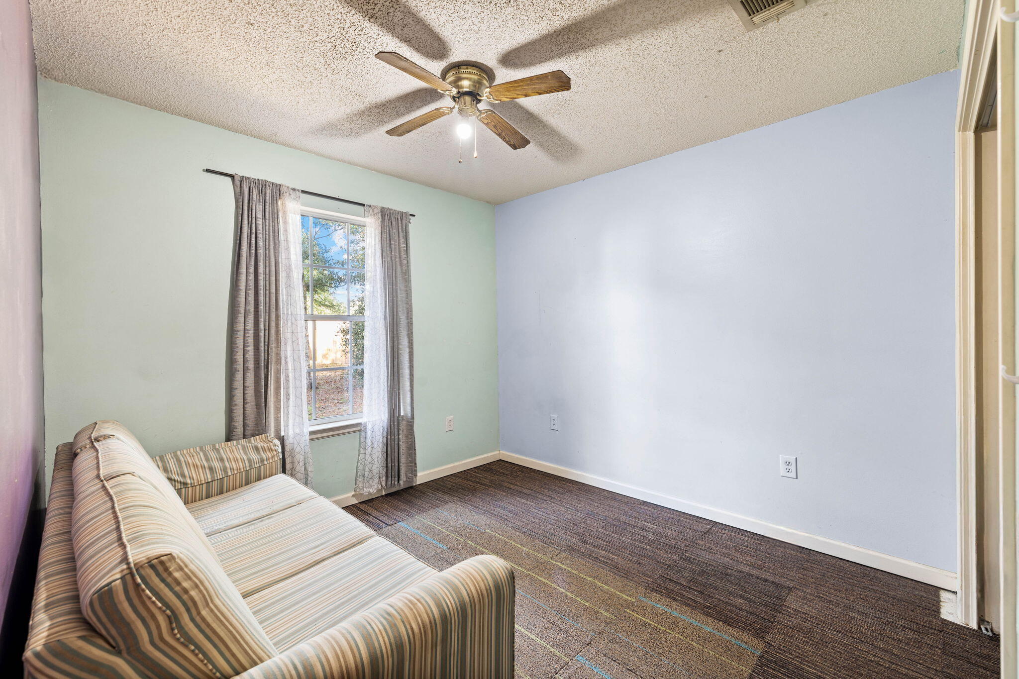 321 Timber Wind Drive, DeFuniak Springs