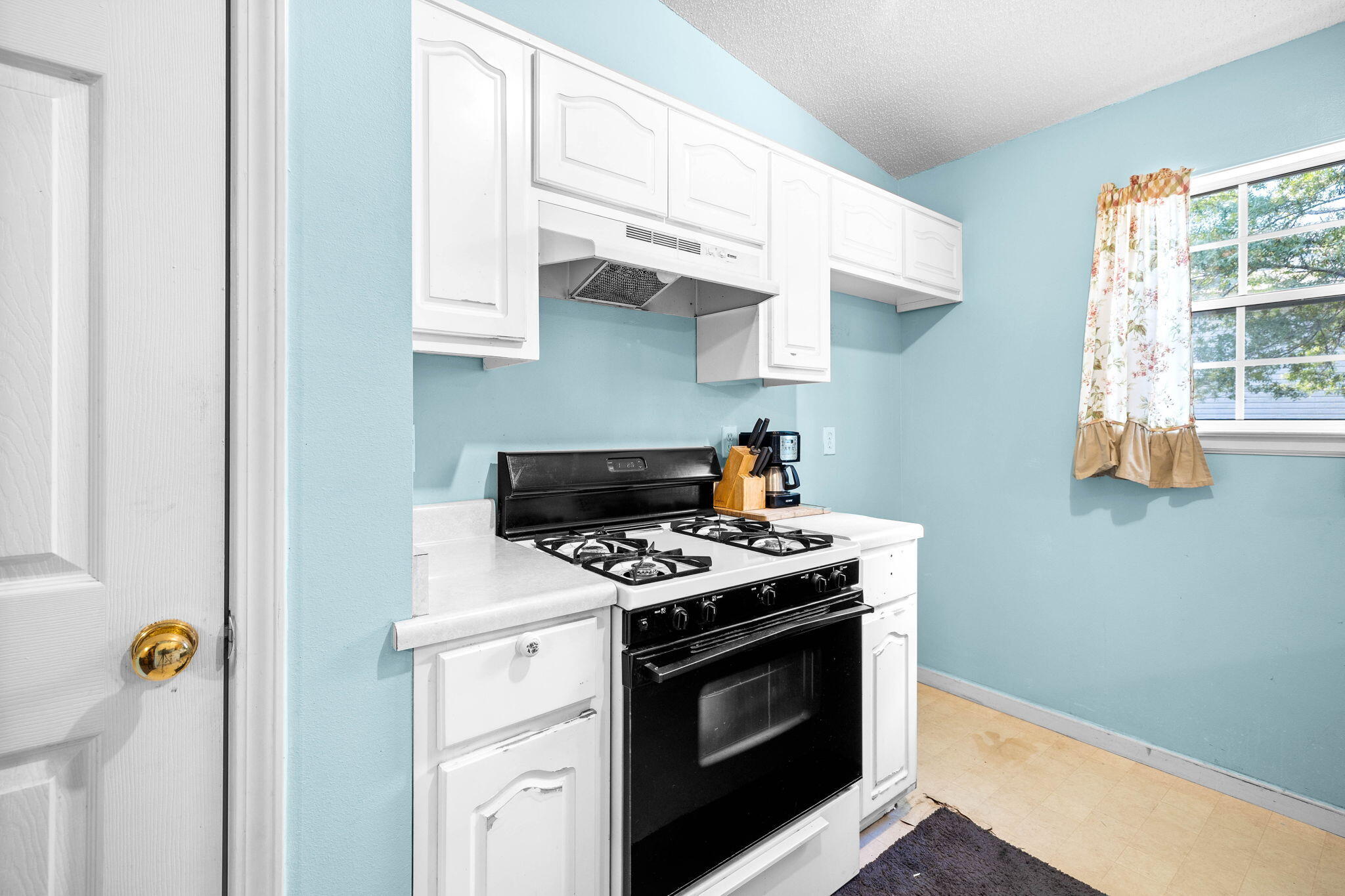 321 Timber Wind Drive, DeFuniak Springs