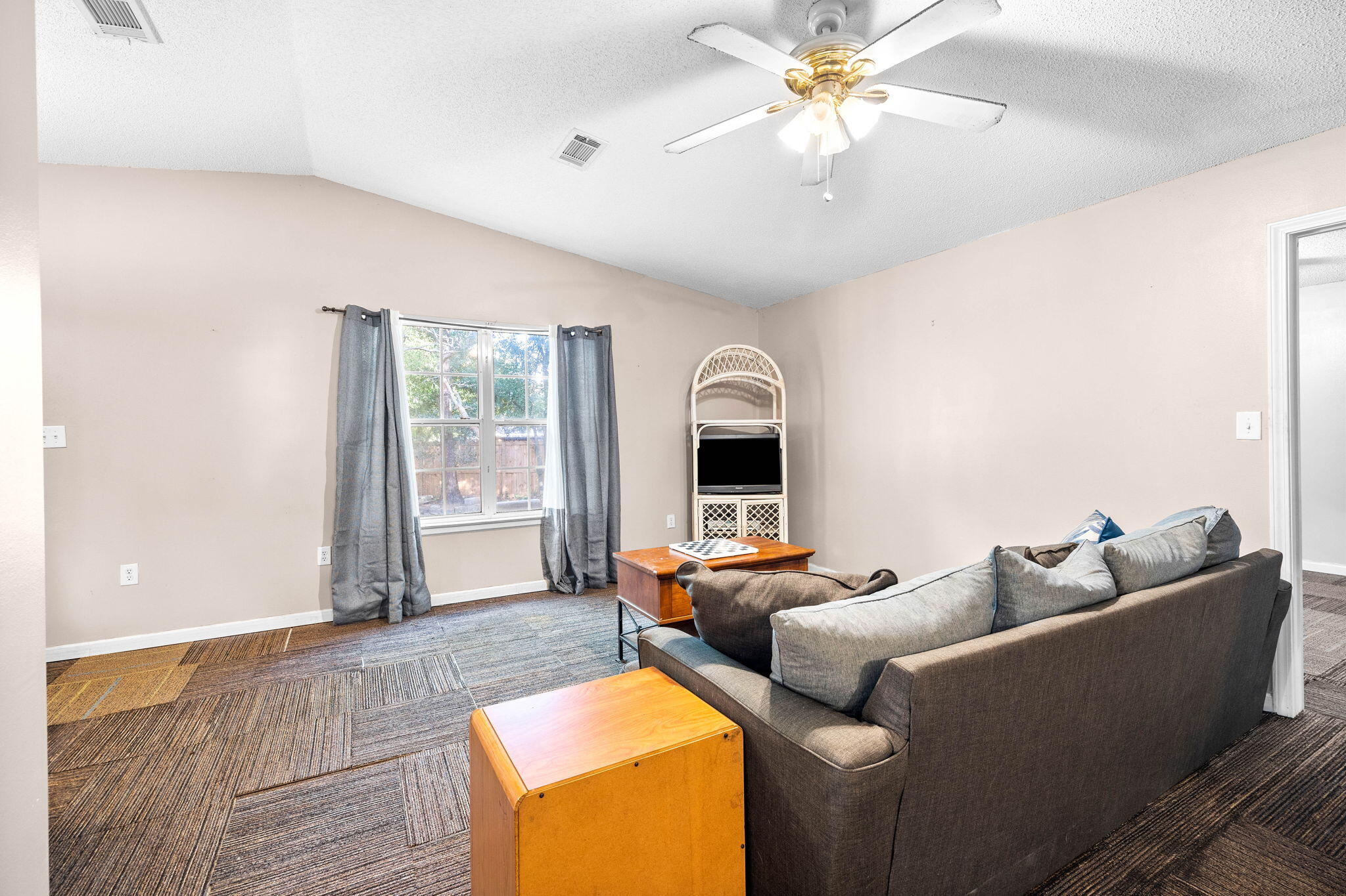 321 Timber Wind Drive, DeFuniak Springs