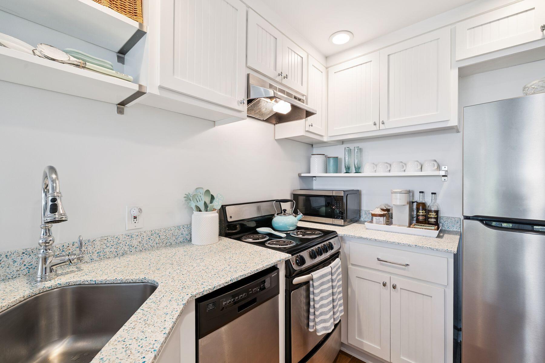 126 S Walton Lakeshore Drive, 205