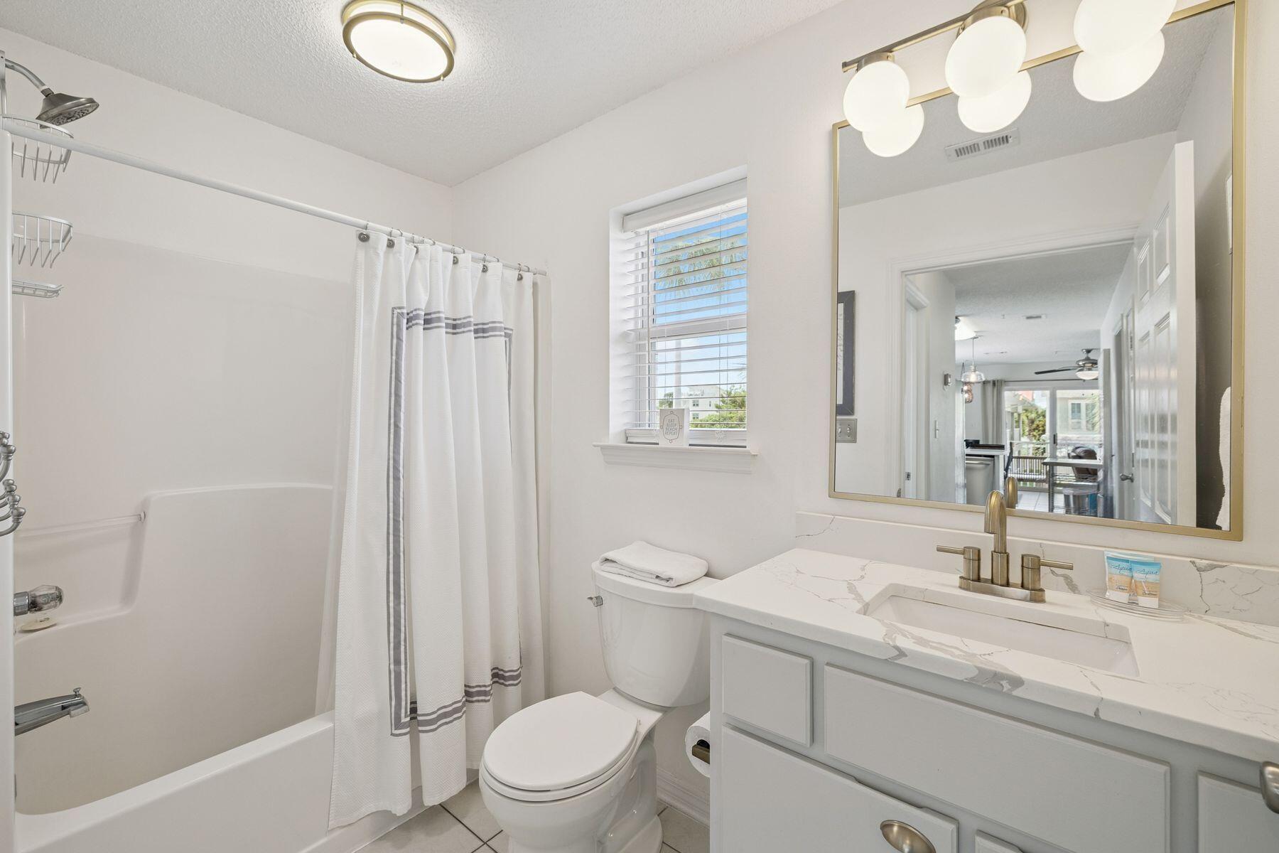 82 Sugar Sand Lane, B4