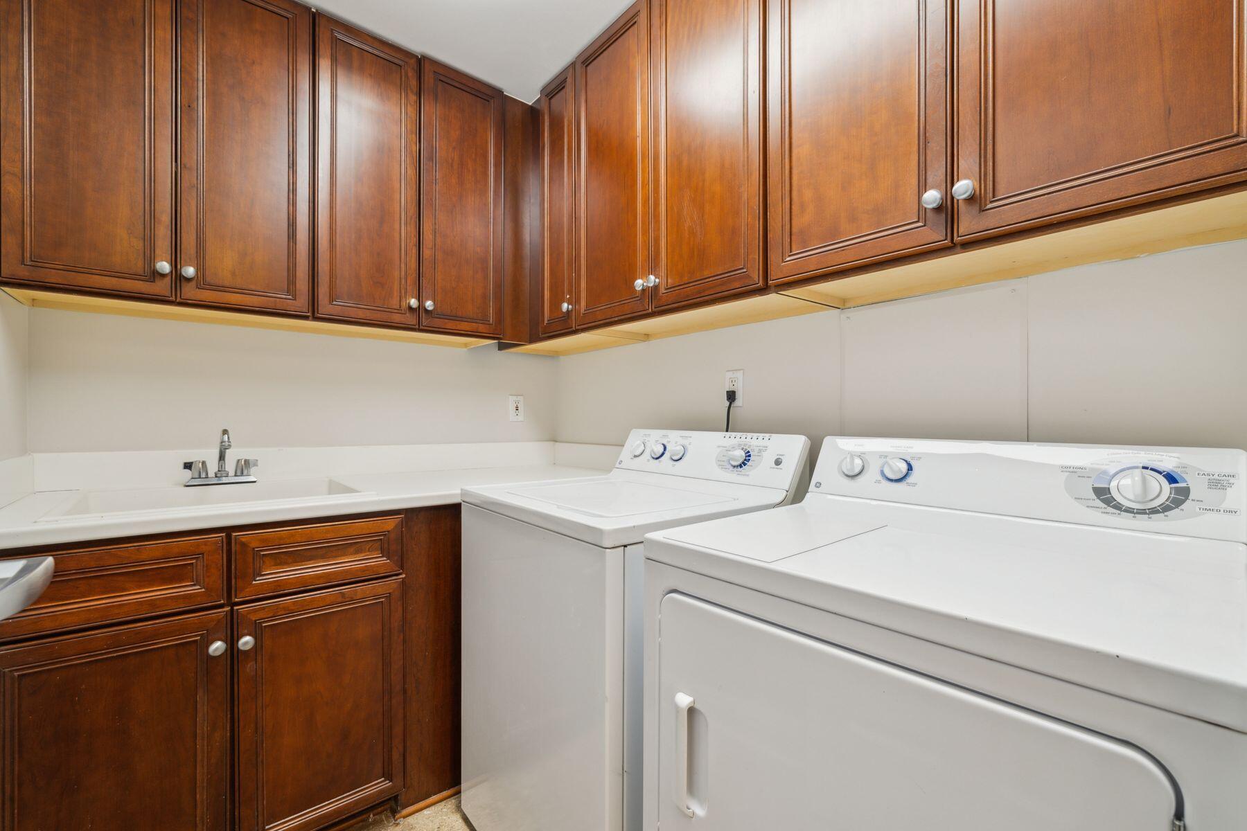 502 One Beach Club Drive, 502