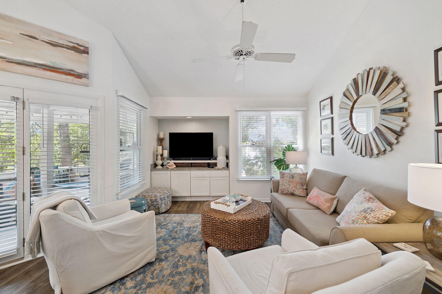 9815 US-98, UNIT 227