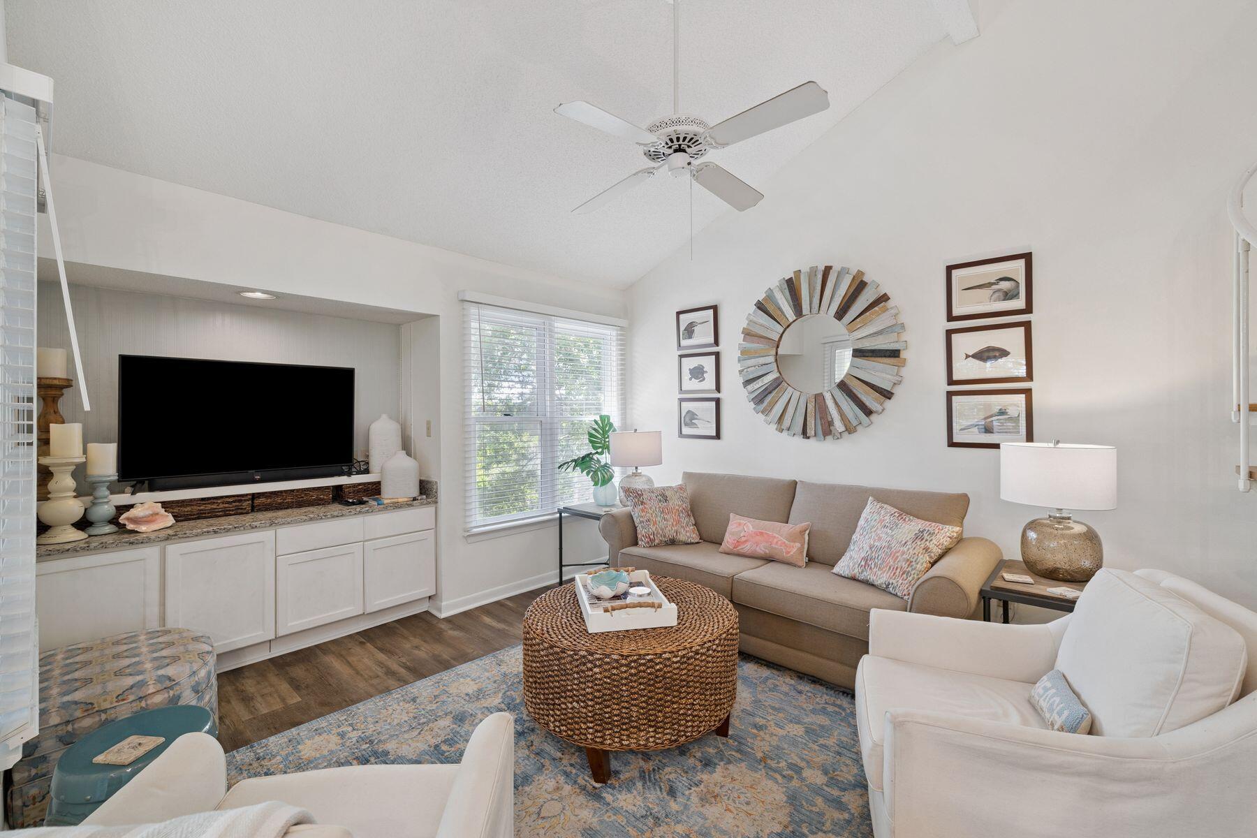 9815 US-98, UNIT 227