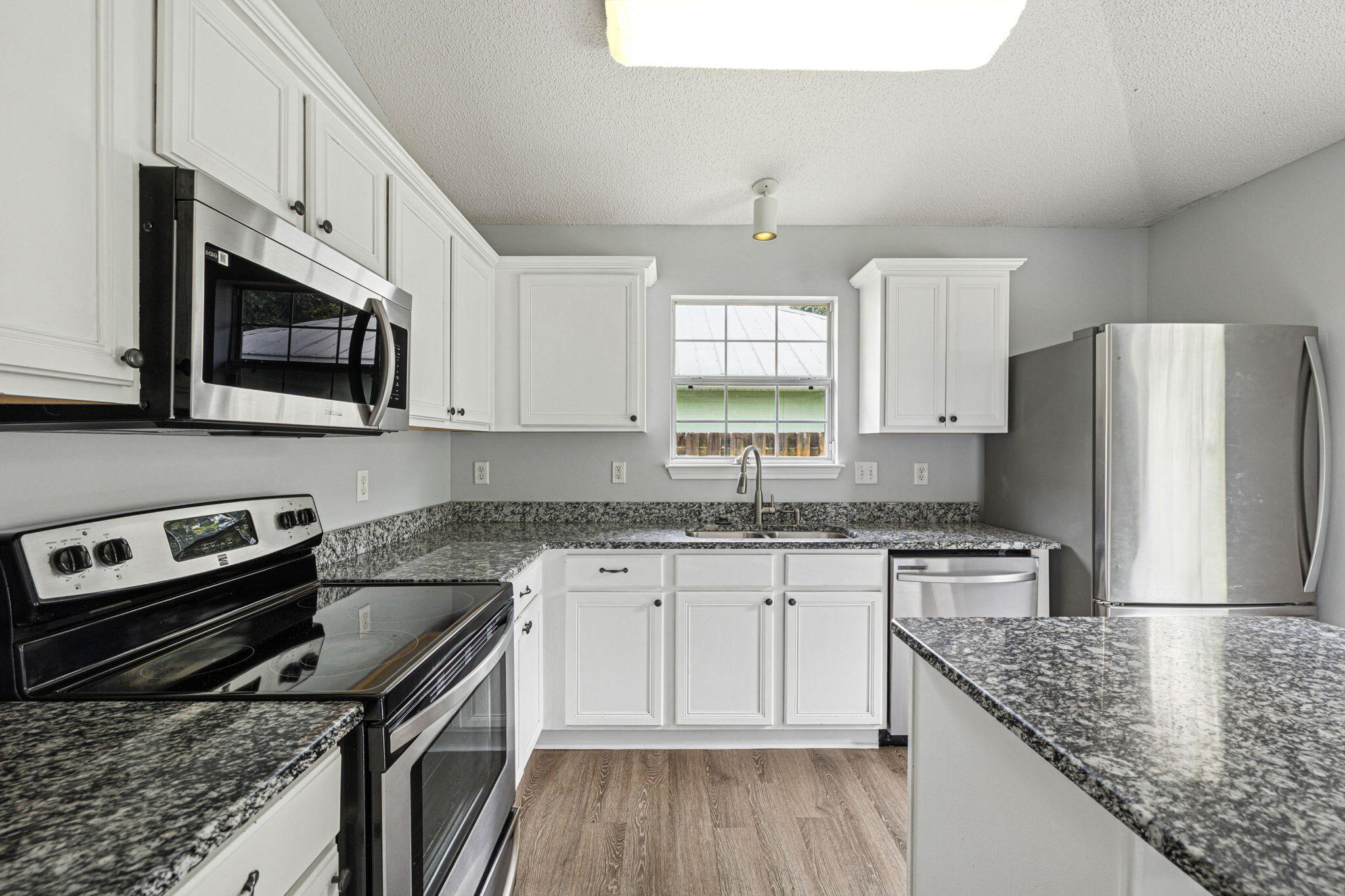 38 S Harborview Road