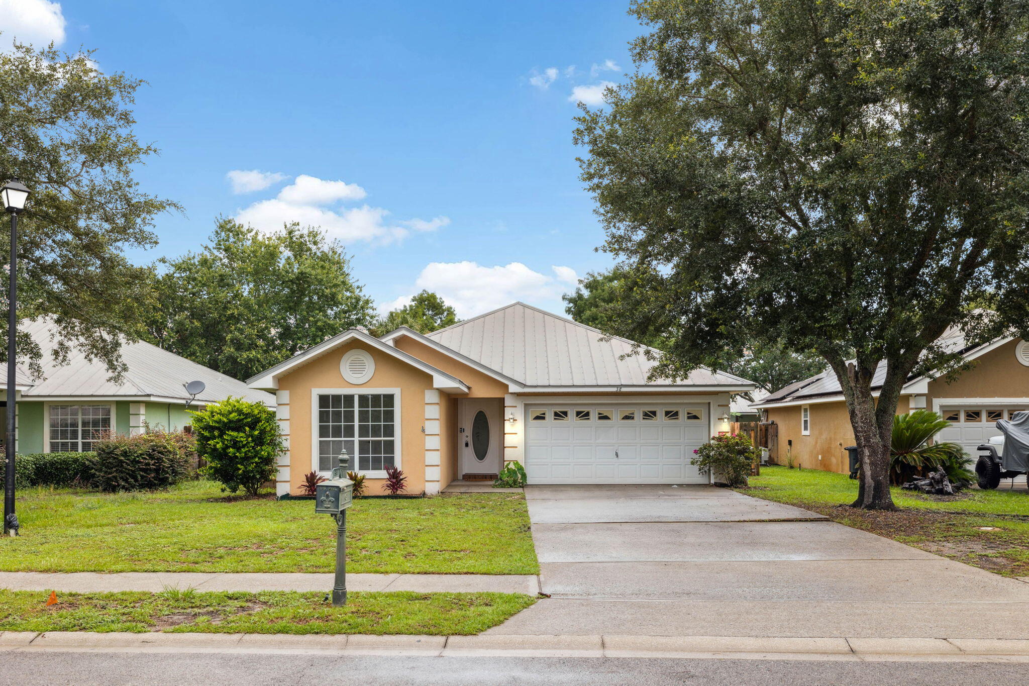 38 S Harborview Road