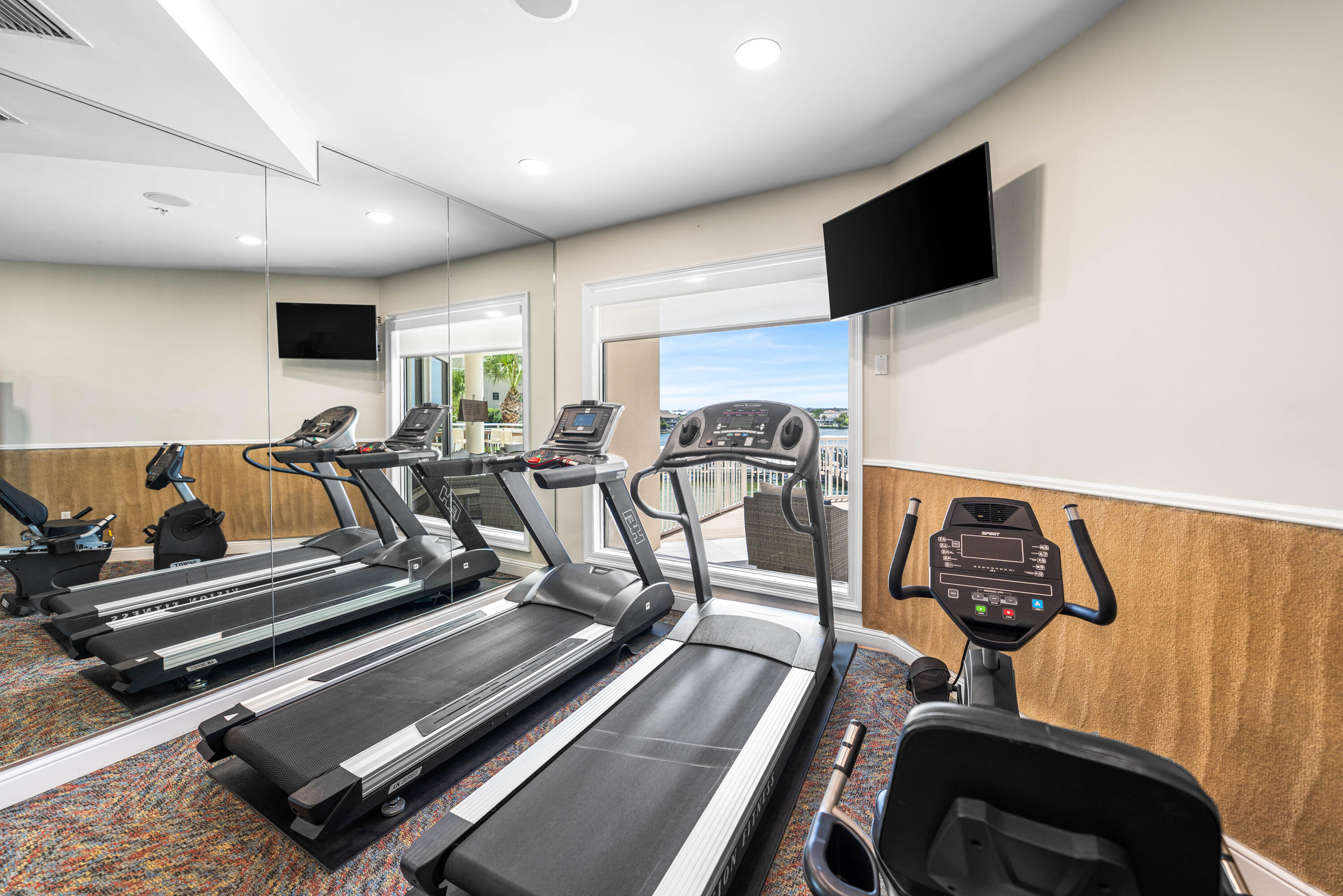 662 Harbor Boulevard, UNIT 220