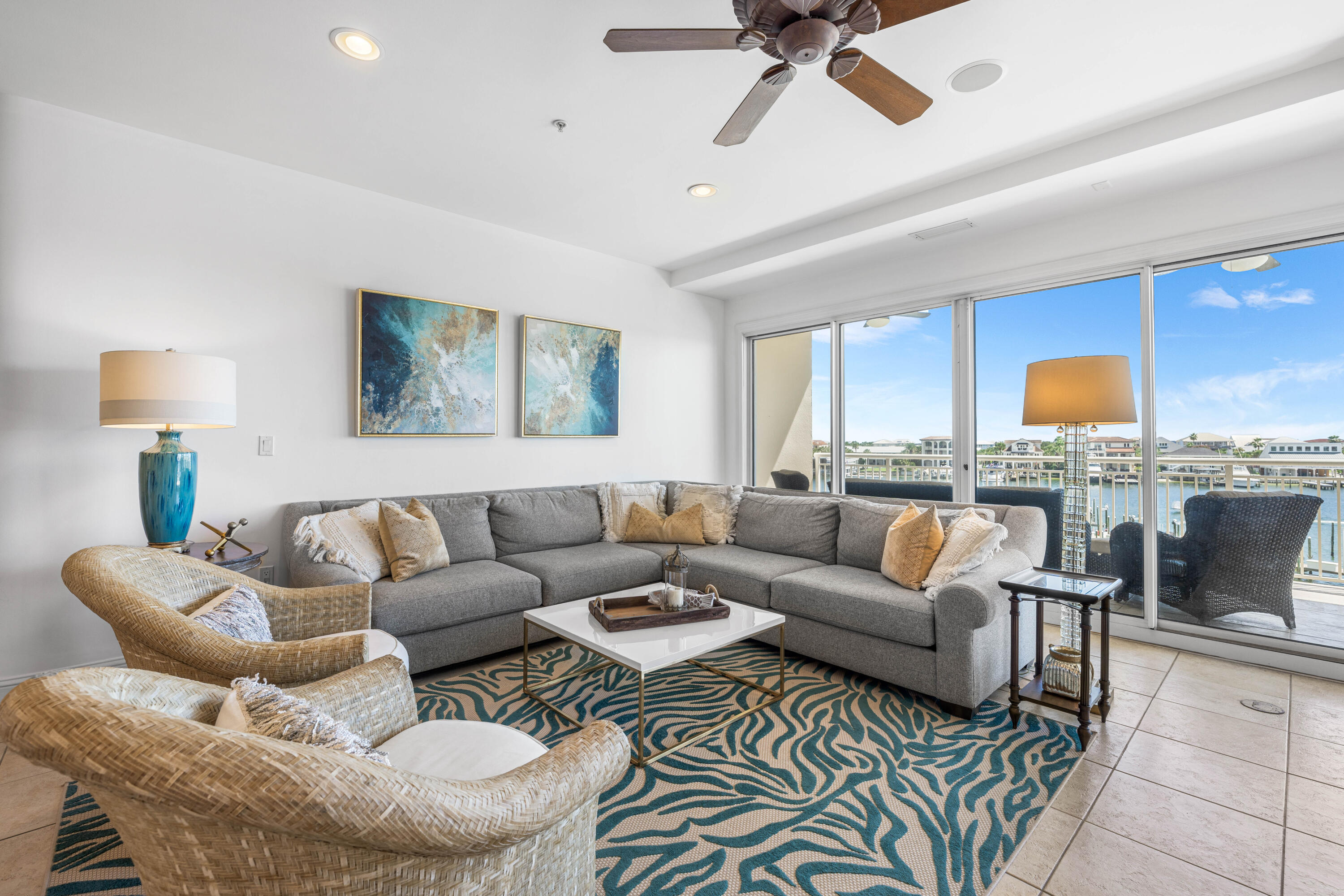 662 Harbor Boulevard, UNIT 220