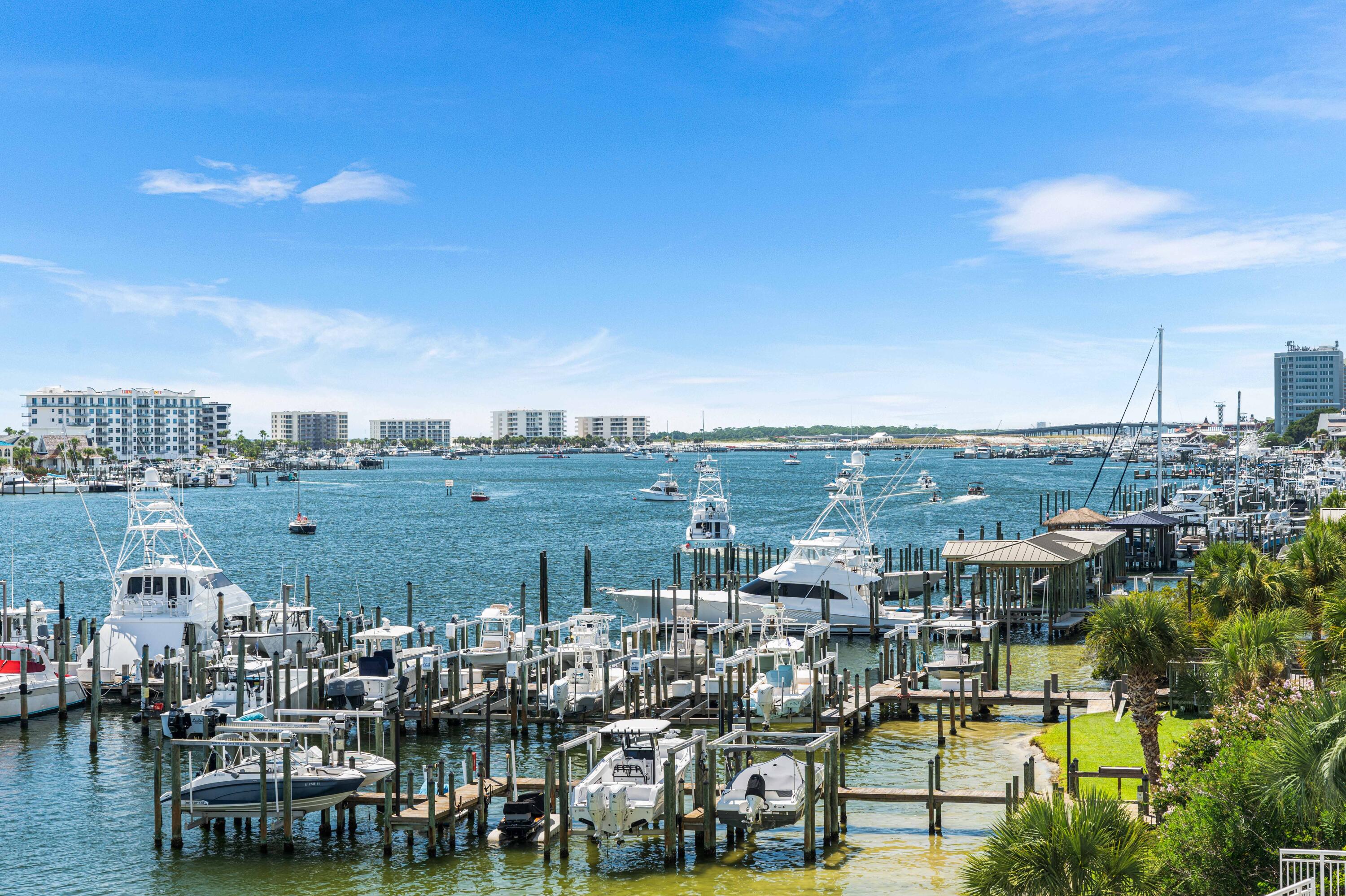 662 Harbor Boulevard, UNIT 220