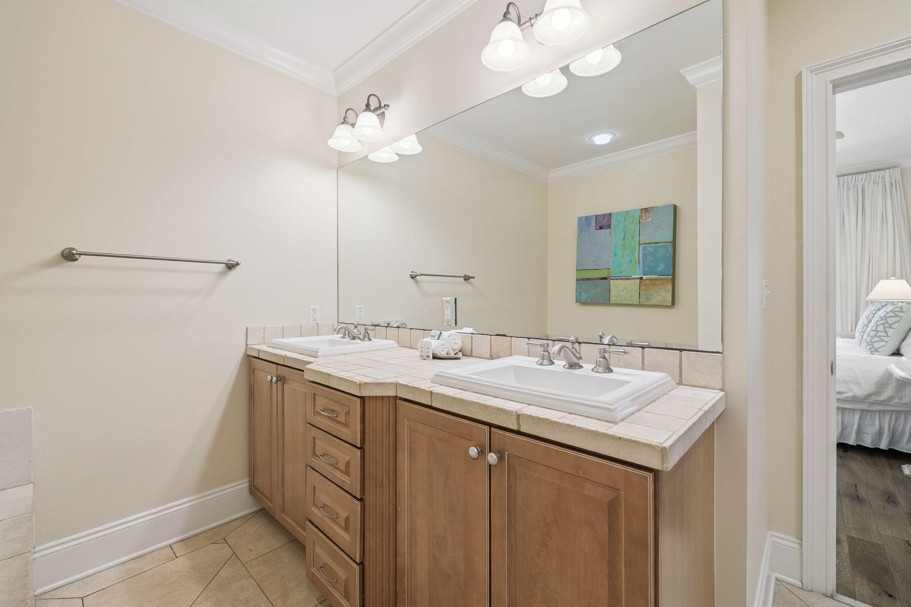 2421 W County Highway 30A, D101