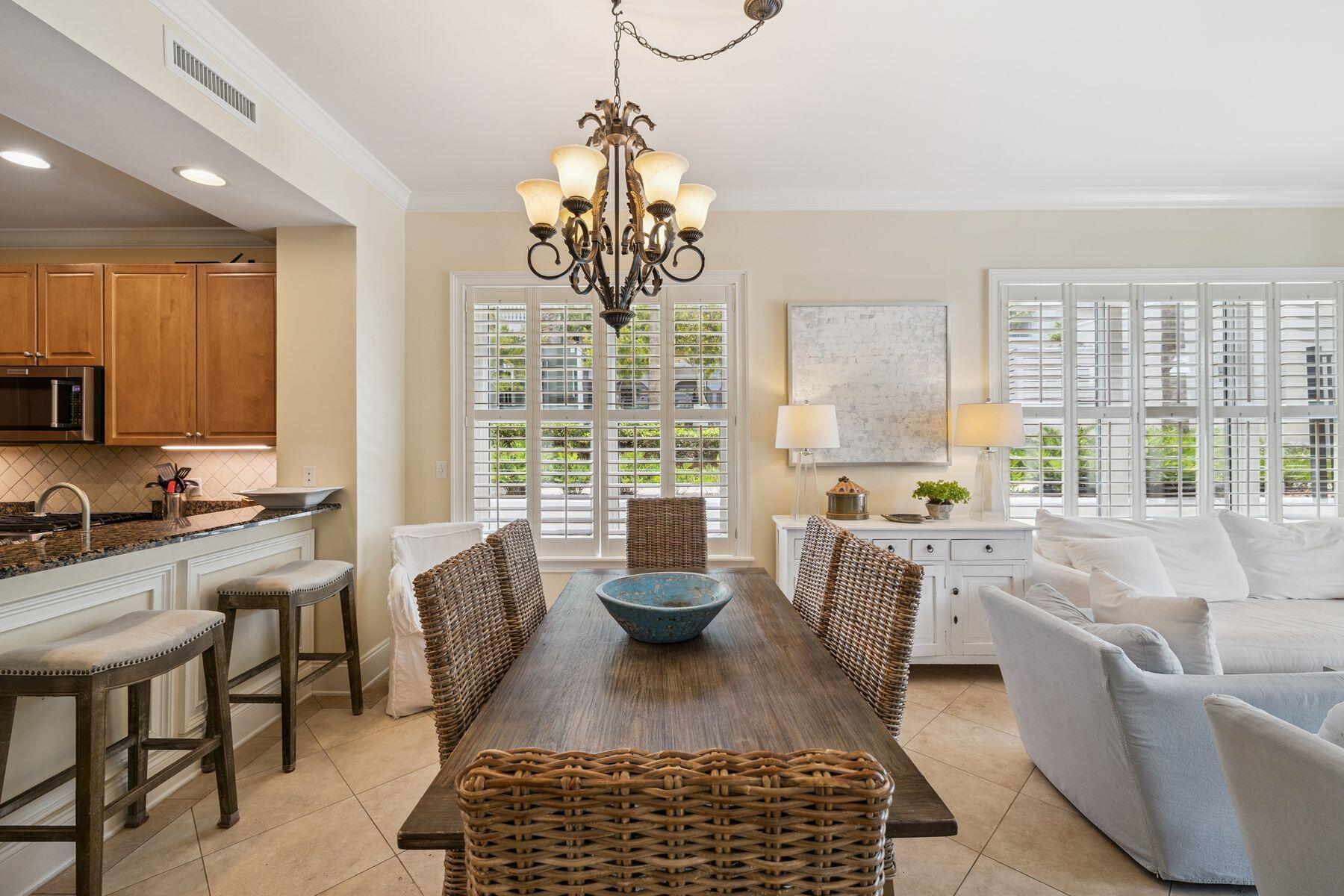 2421 W County Highway 30A, D101