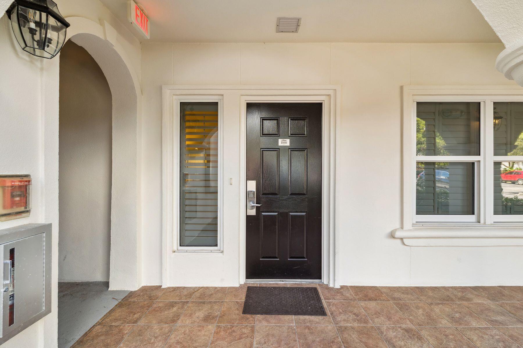 2421 W County Highway 30A, D101