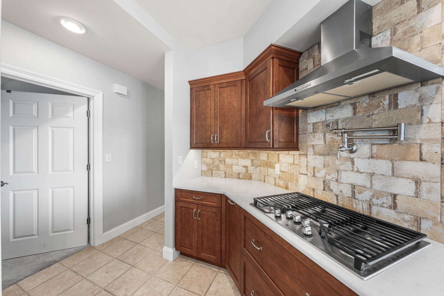 662 Harbor Boulevard, UNIT 550
