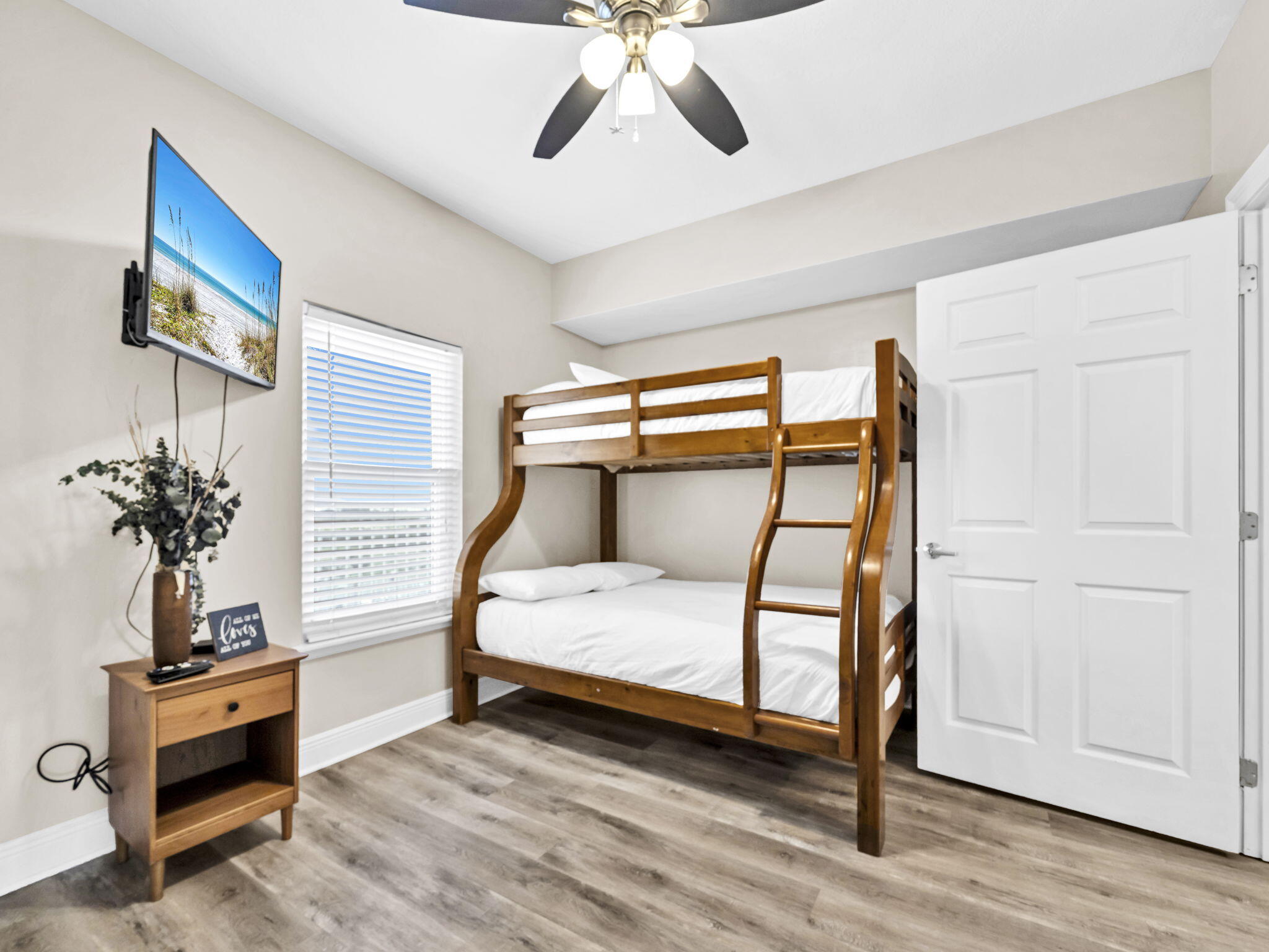 122 Seascape Drive, 703