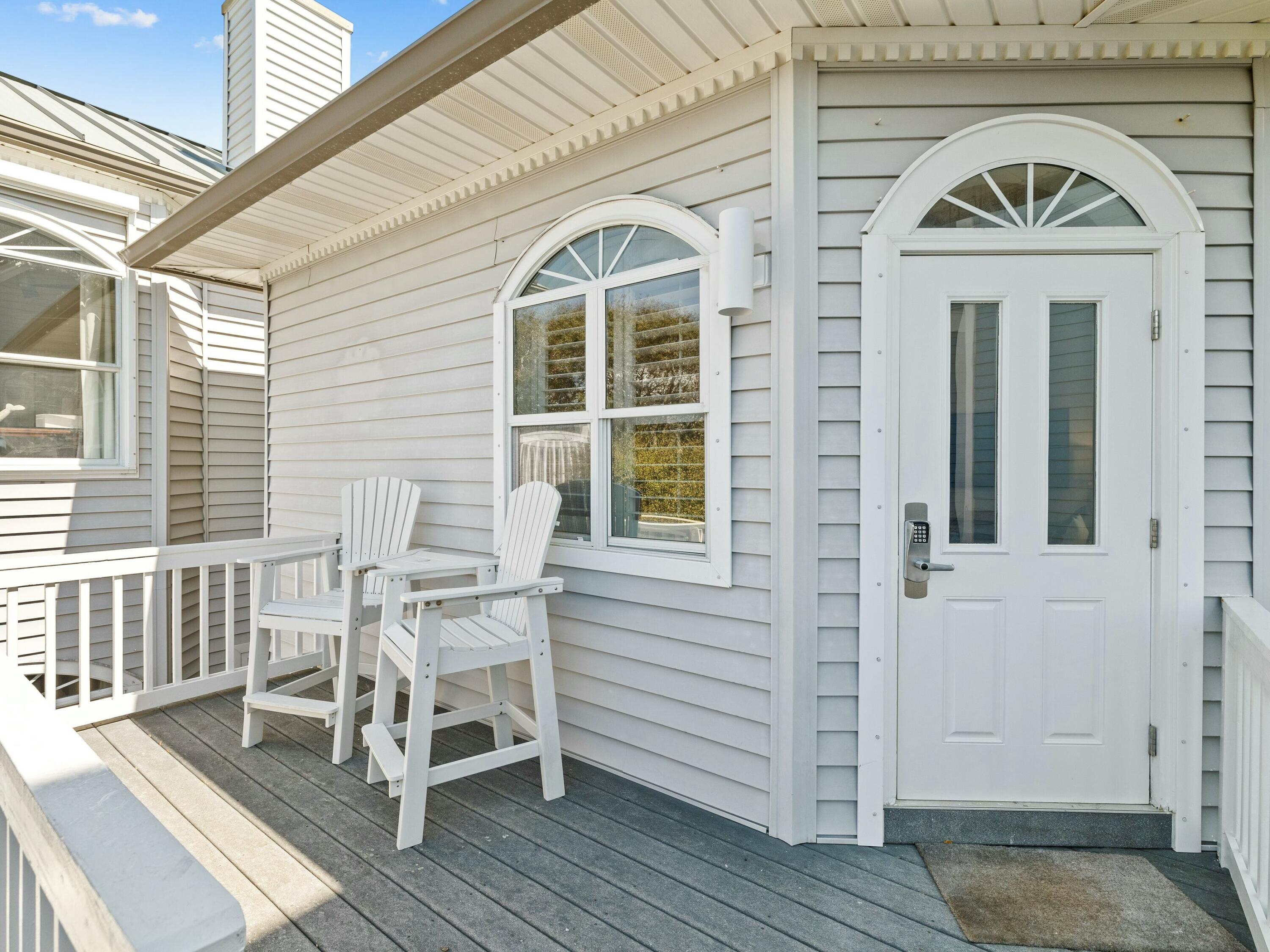 521 Old Beach Road, # 2