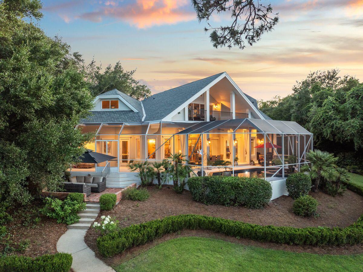 700/702 Beach Drive