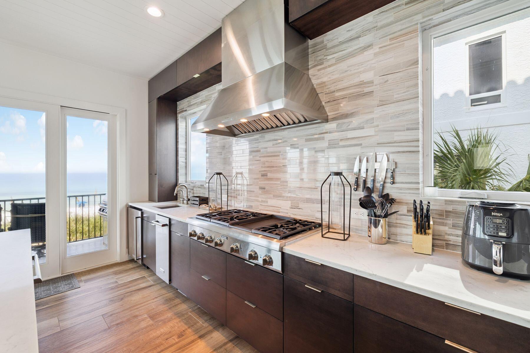 5055 W County Hwy 30A, 1010