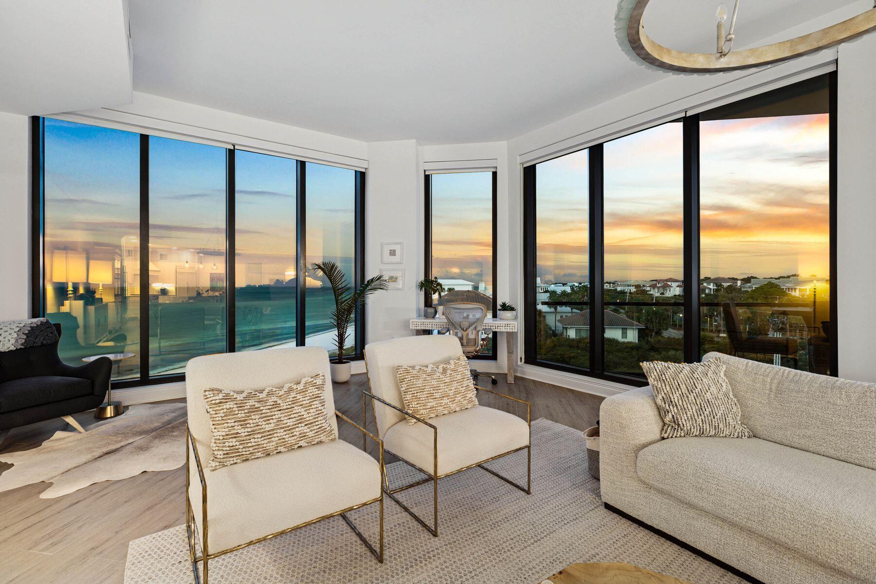 4463 W County Hwy 30A, 400