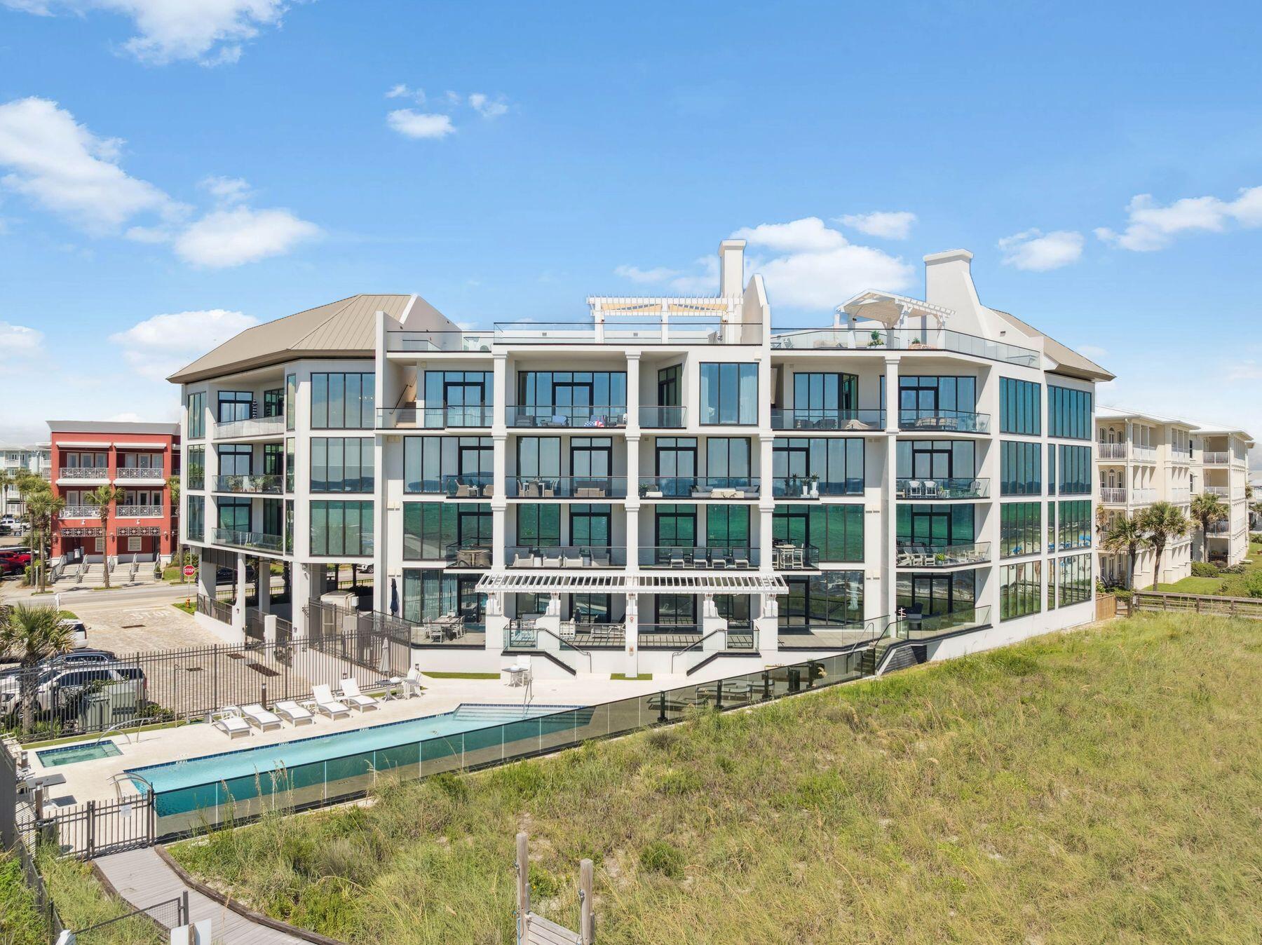 4463 W County Hwy 30A, 400