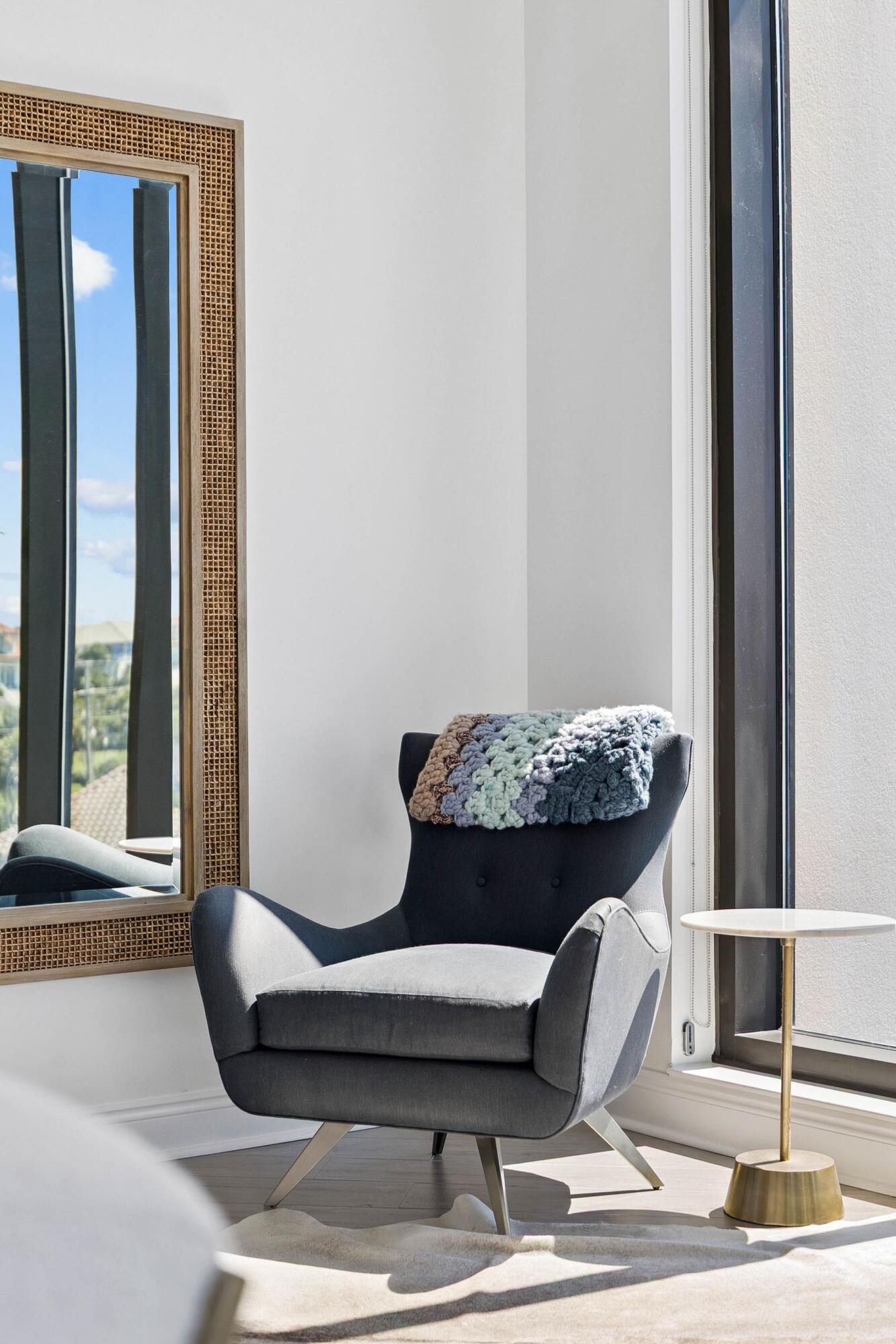 4463 W County Hwy 30A, 400